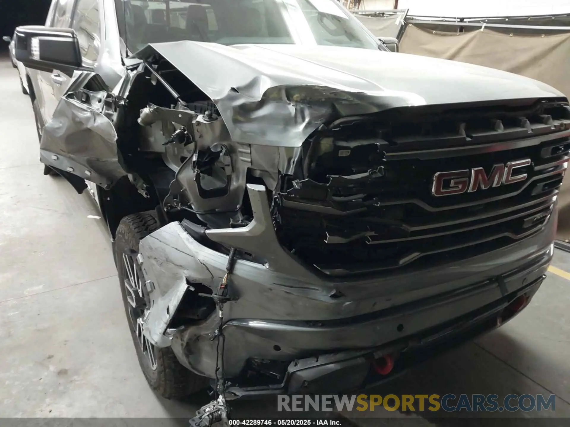 6 Photograph of a damaged car 3GTUUEE86SG154454 GMC SIERRA 1500 2025