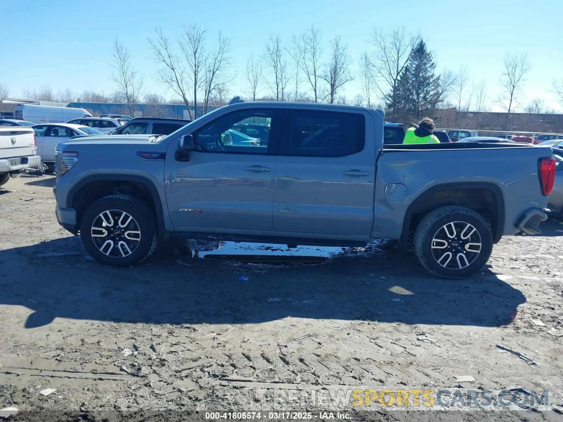 14 Photograph of a damaged car 3GTUUEELXSG138620 GMC SIERRA 1500 2025