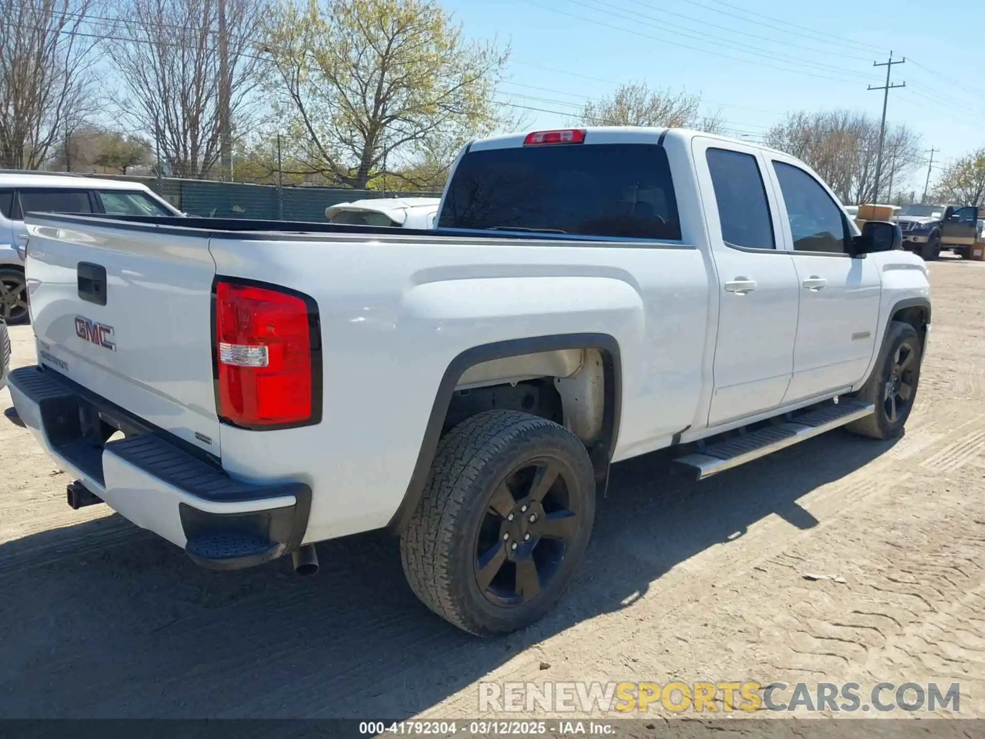 4 Photograph of a damaged car 2GTR1LEC0K1115682 GMC SIERRA 1500 LIMITED 2019