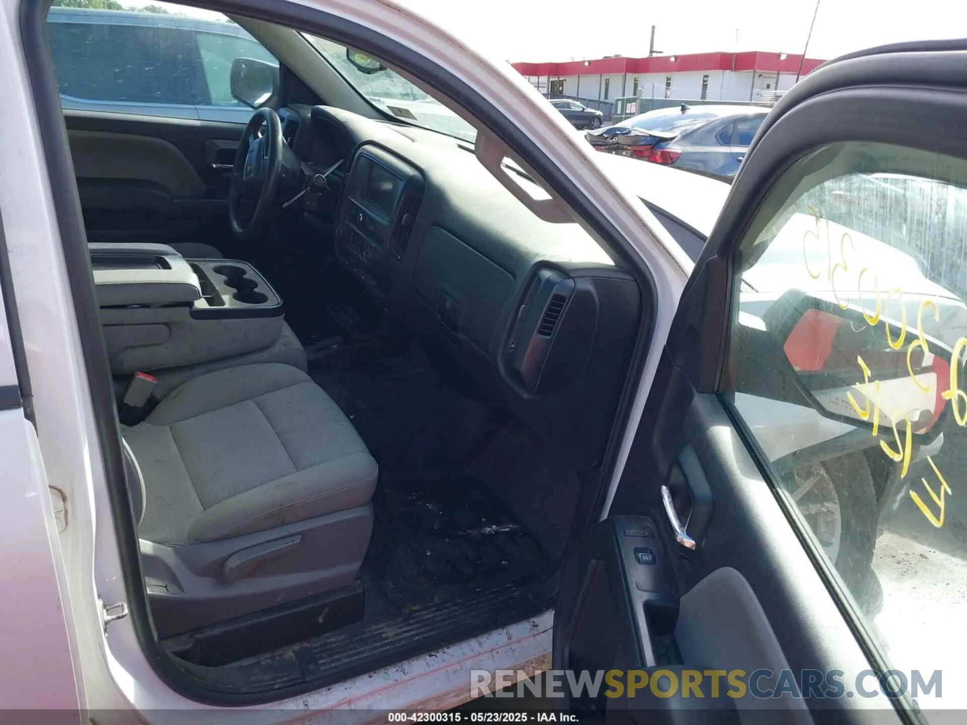 5 Photograph of a damaged car 2GTV2LEC1K1223241 GMC SIERRA 1500 LIMITED 2019