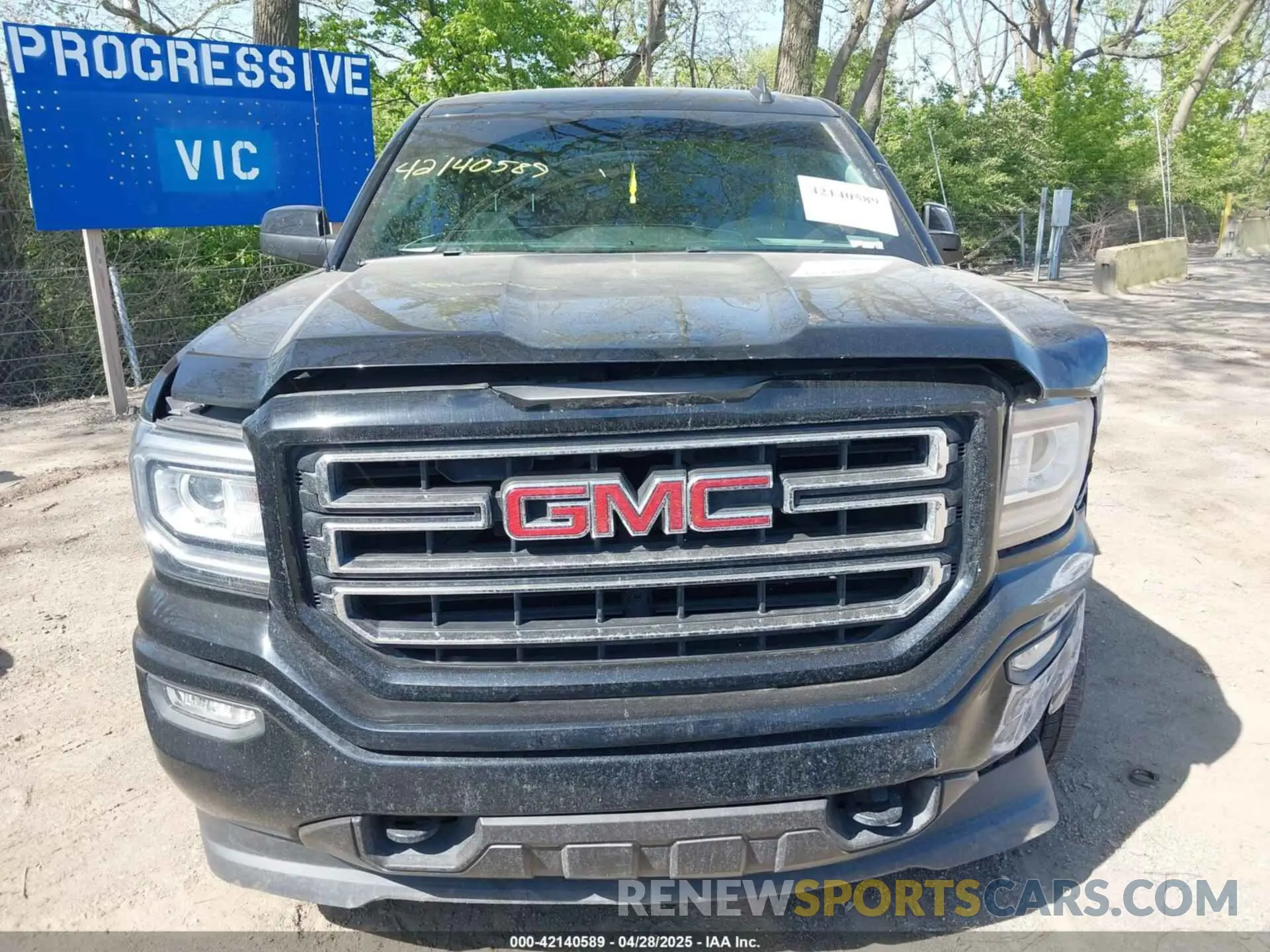 12 Photograph of a damaged car 2GTV2LEC4K1125109 GMC SIERRA 1500 LIMITED 2019