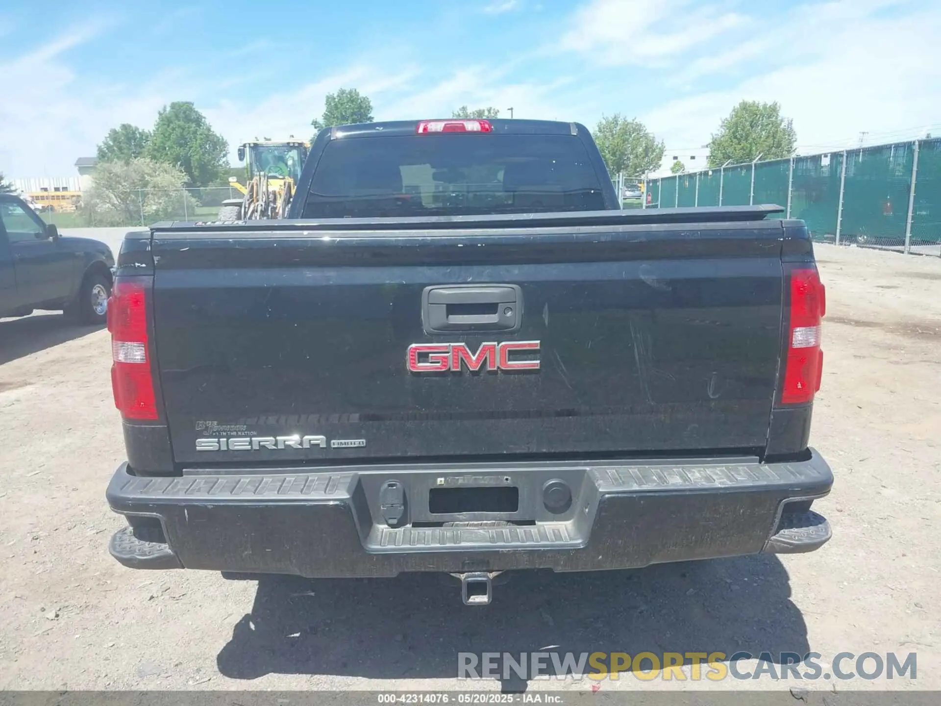 16 Photograph of a damaged car 2GTV2LEC6K1237491 GMC SIERRA 1500 LIMITED 2019