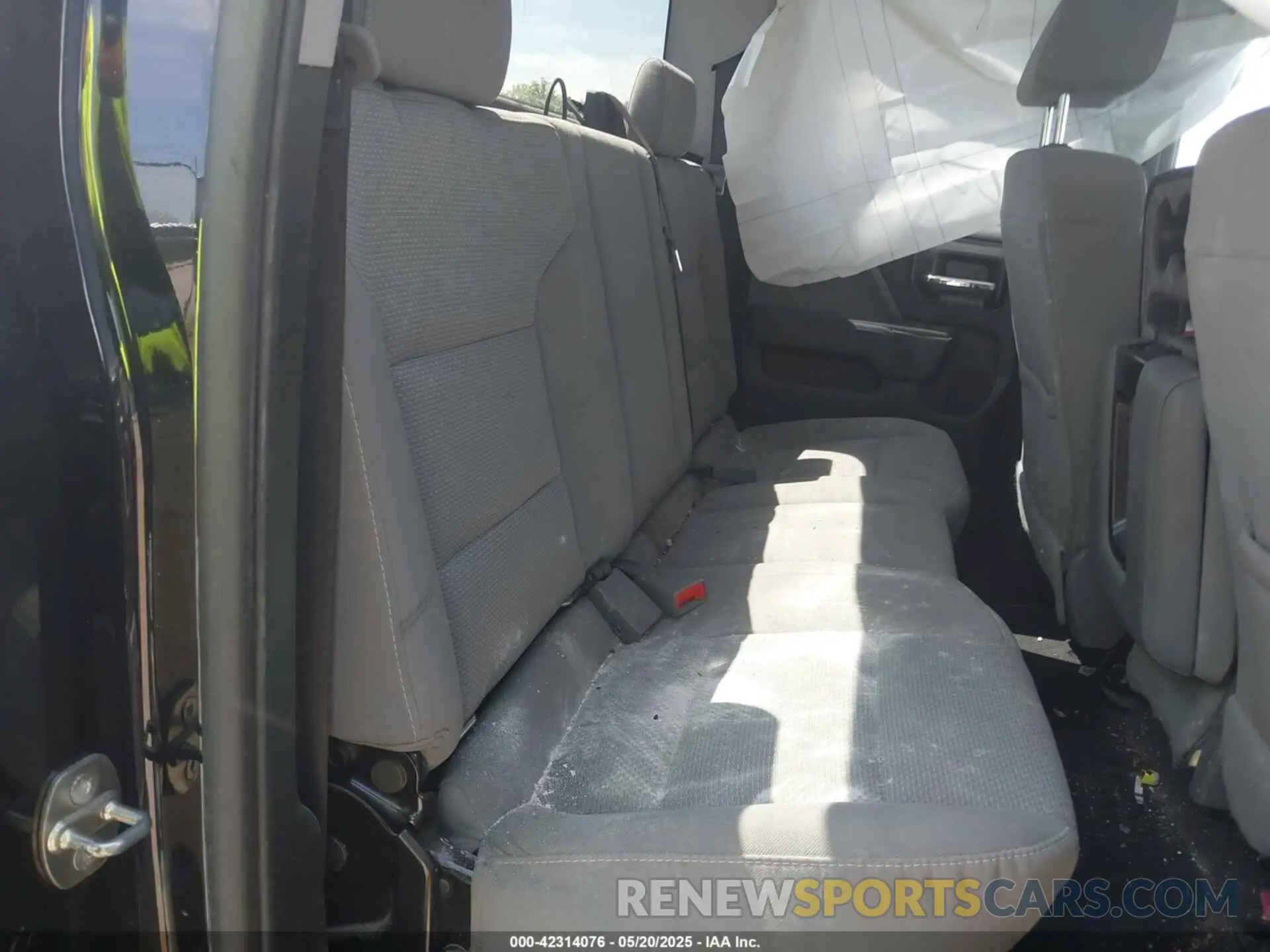 8 Photograph of a damaged car 2GTV2LEC6K1237491 GMC SIERRA 1500 LIMITED 2019