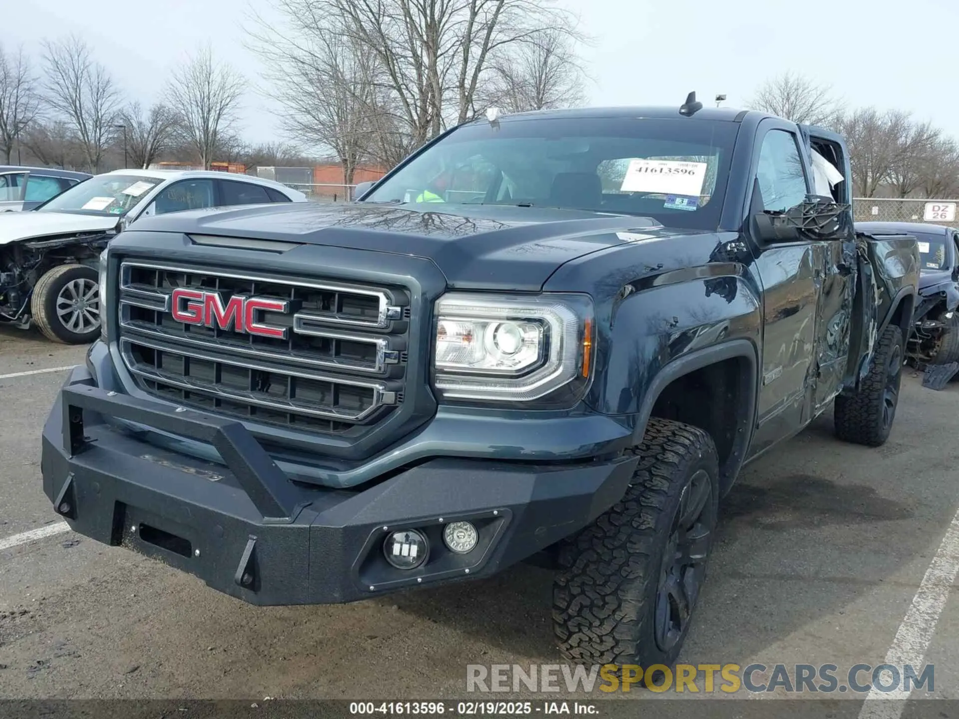 2 Photograph of a damaged car 2GTV2LEC8K1156749 GMC SIERRA 1500 LIMITED 2019