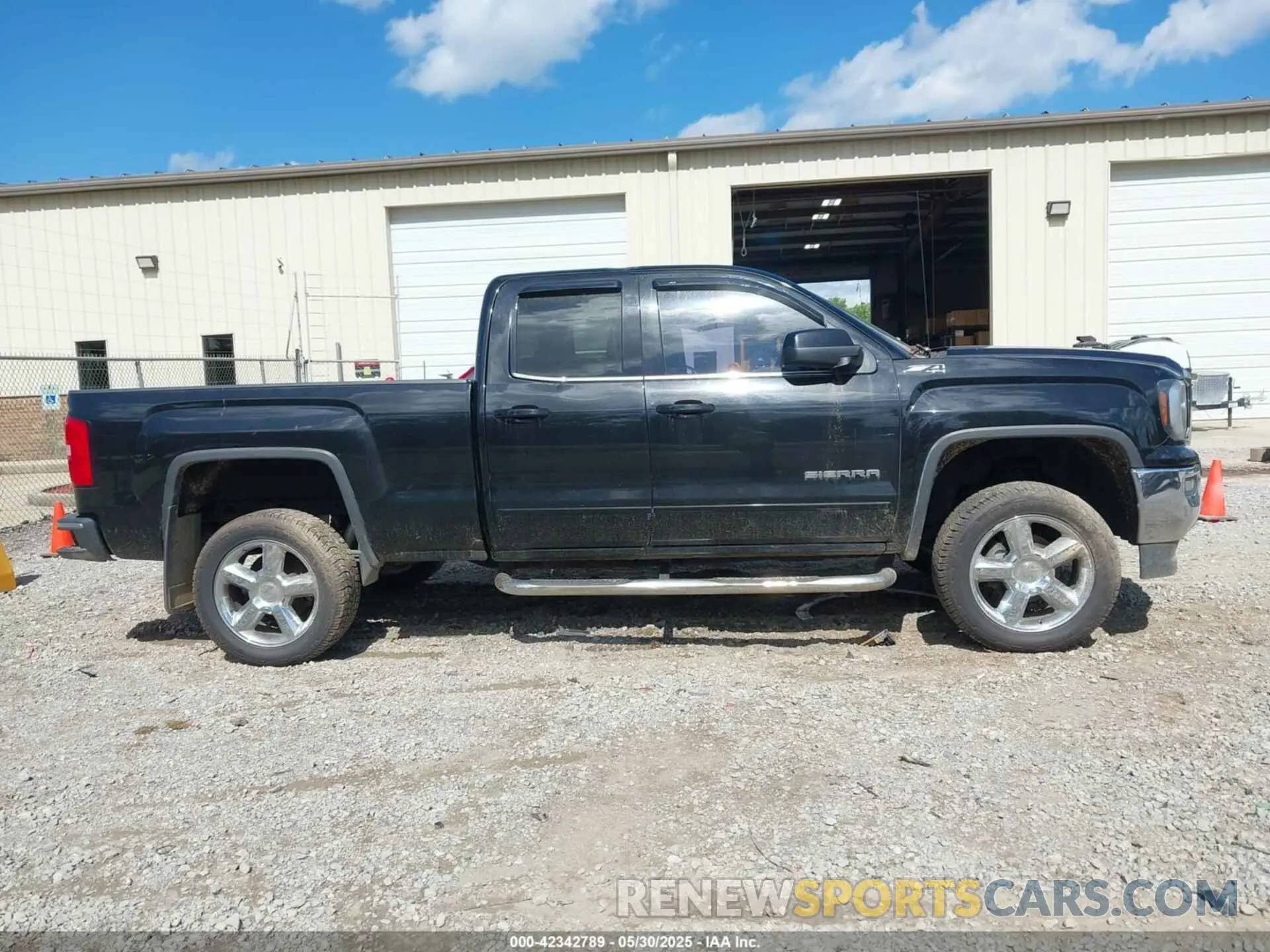 13 Photograph of a damaged car 2GTV2MEC5K1138134 GMC SIERRA 1500 LIMITED 2019