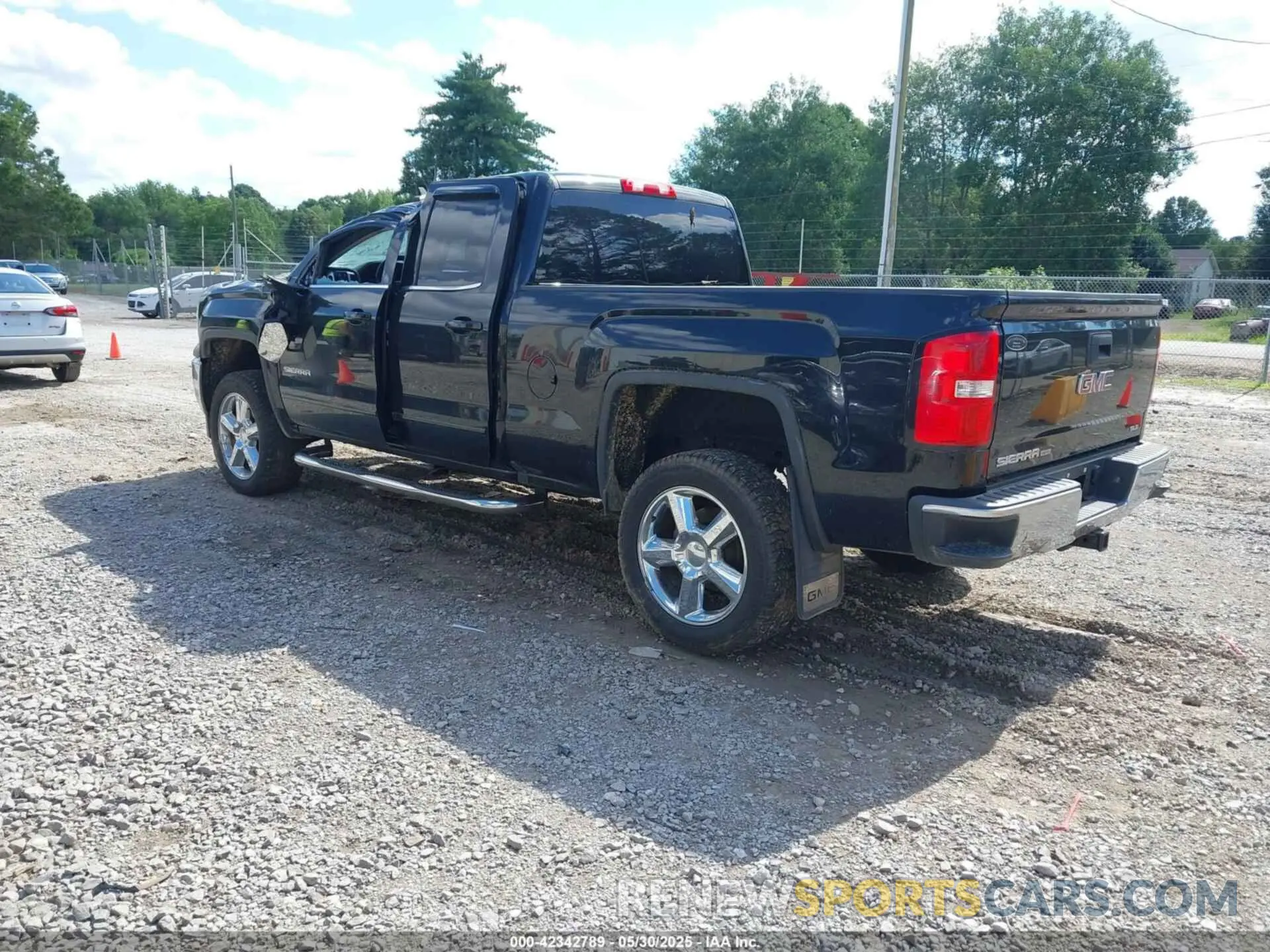 3 Photograph of a damaged car 2GTV2MEC5K1138134 GMC SIERRA 1500 LIMITED 2019