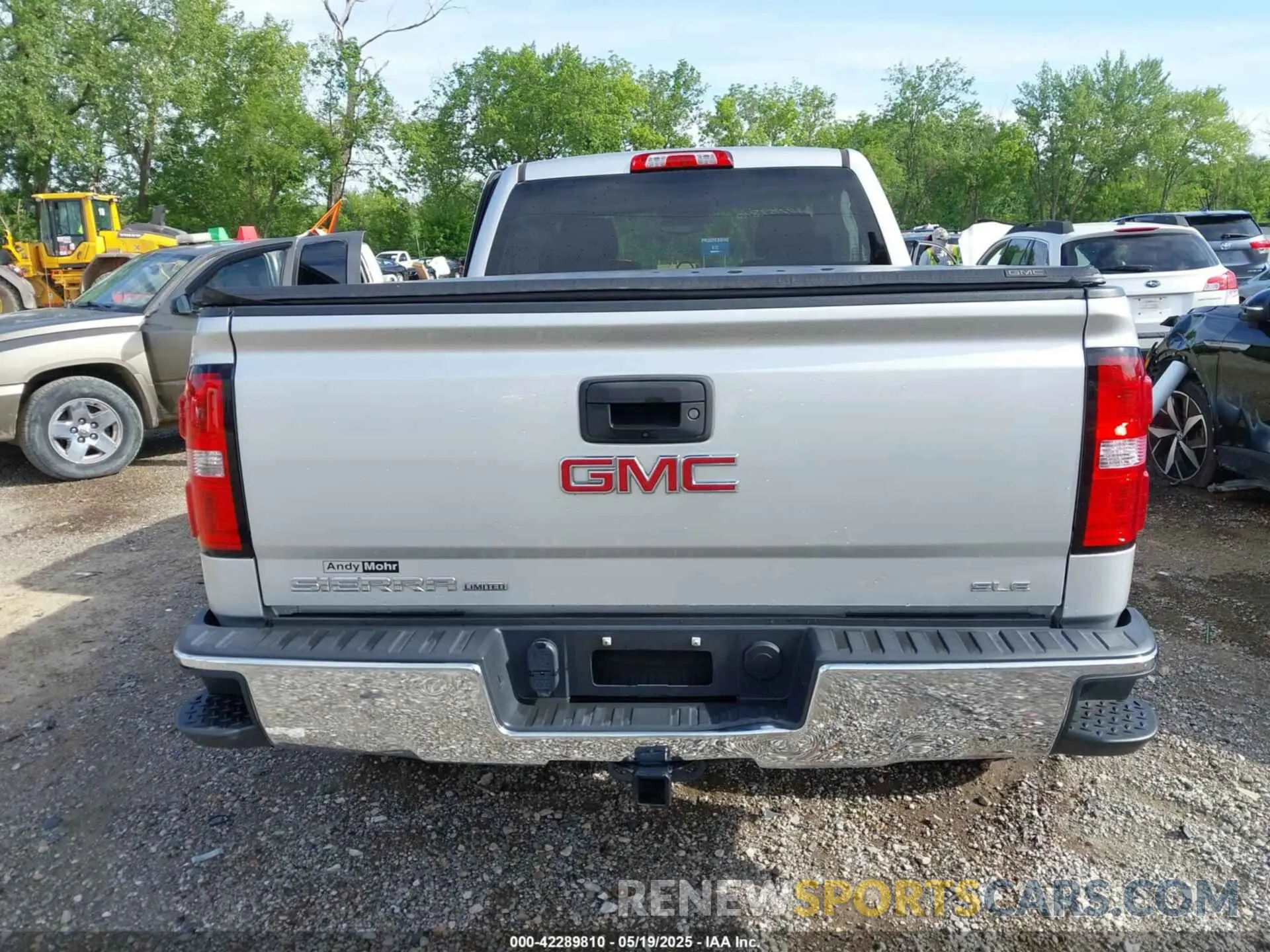 16 Photograph of a damaged car 2GTV2MEC5K1239240 GMC SIERRA 1500 LIMITED 2019