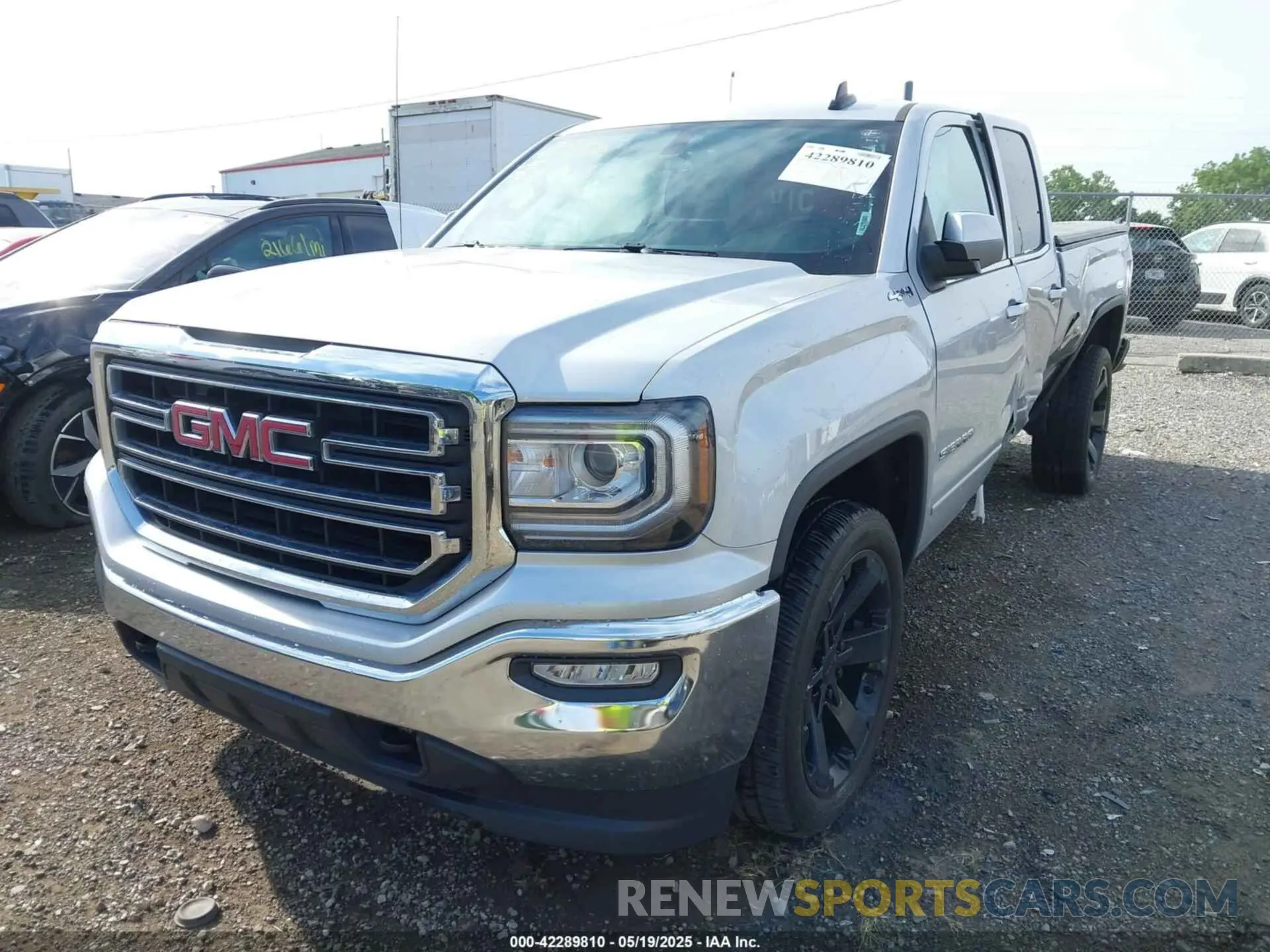 2 Photograph of a damaged car 2GTV2MEC5K1239240 GMC SIERRA 1500 LIMITED 2019