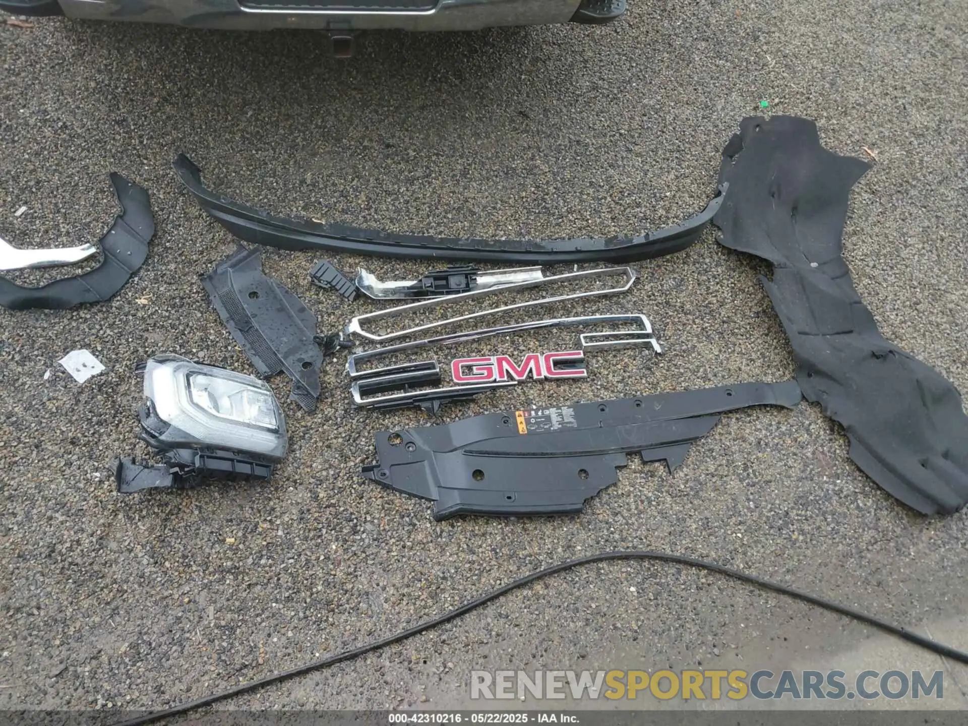 12 Photograph of a damaged car 2GTV2MEC8K1187571 GMC SIERRA 1500 LIMITED 2019