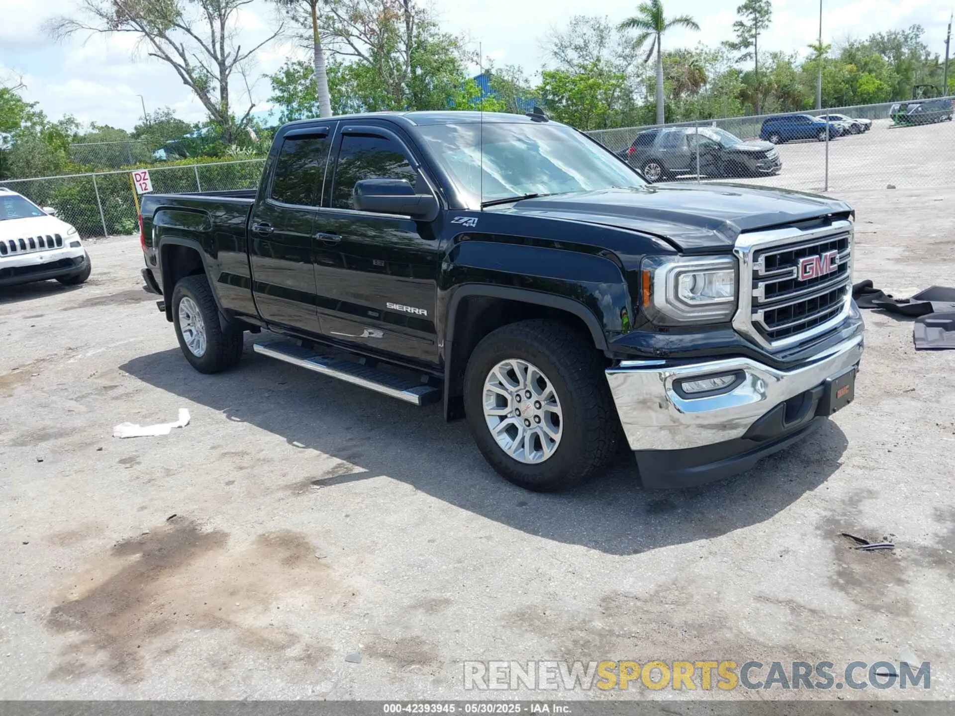 1 Photograph of a damaged car 2GTV2MEC8K1239457 GMC SIERRA 1500 LIMITED 2019