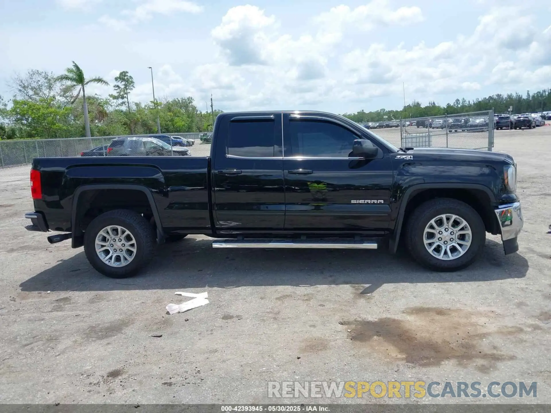 13 Photograph of a damaged car 2GTV2MEC8K1239457 GMC SIERRA 1500 LIMITED 2019
