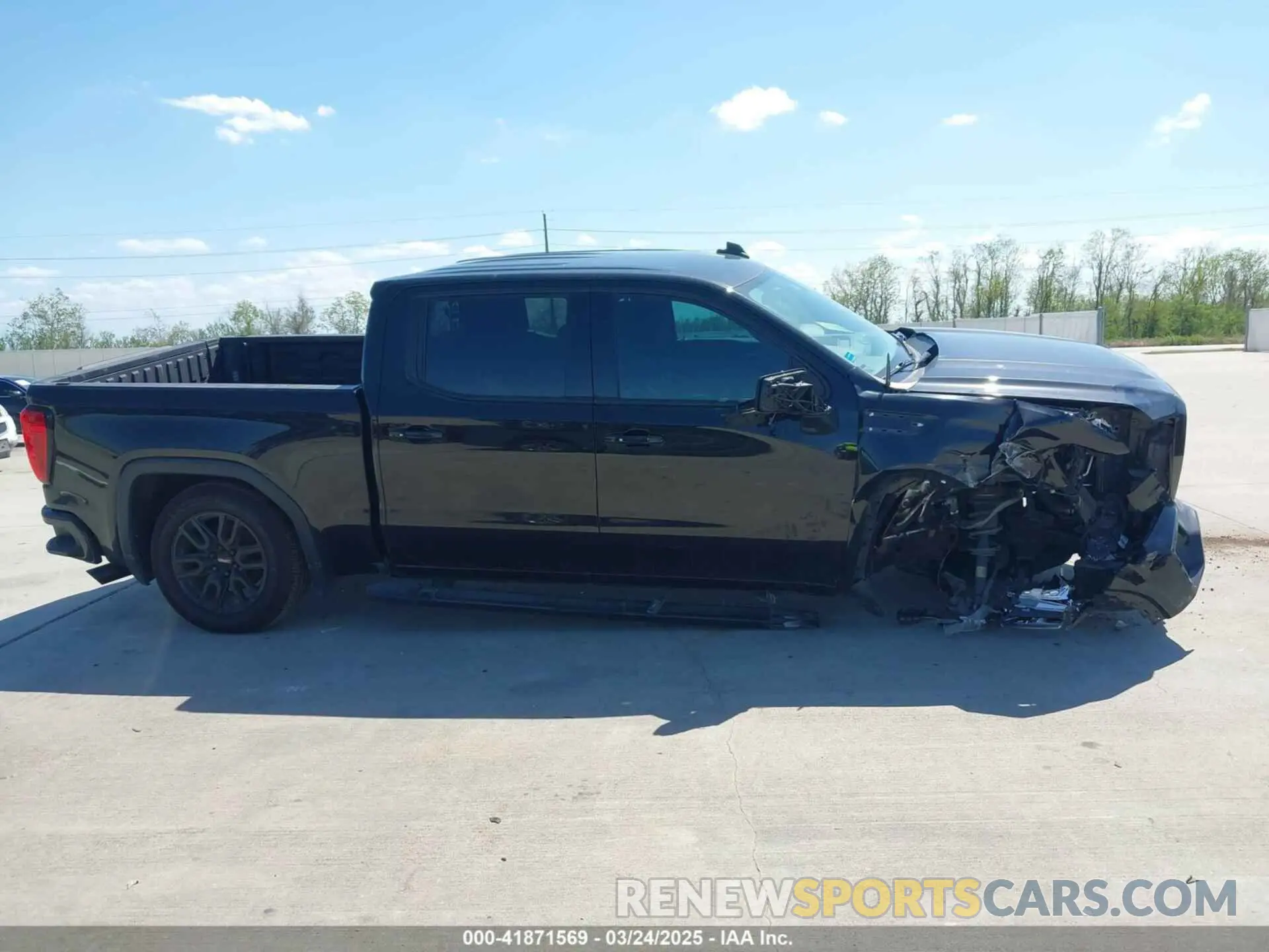 13 Photograph of a damaged car 1GTP8CED9NZ166850 GMC SIERRA 1500 LIMITED 2022