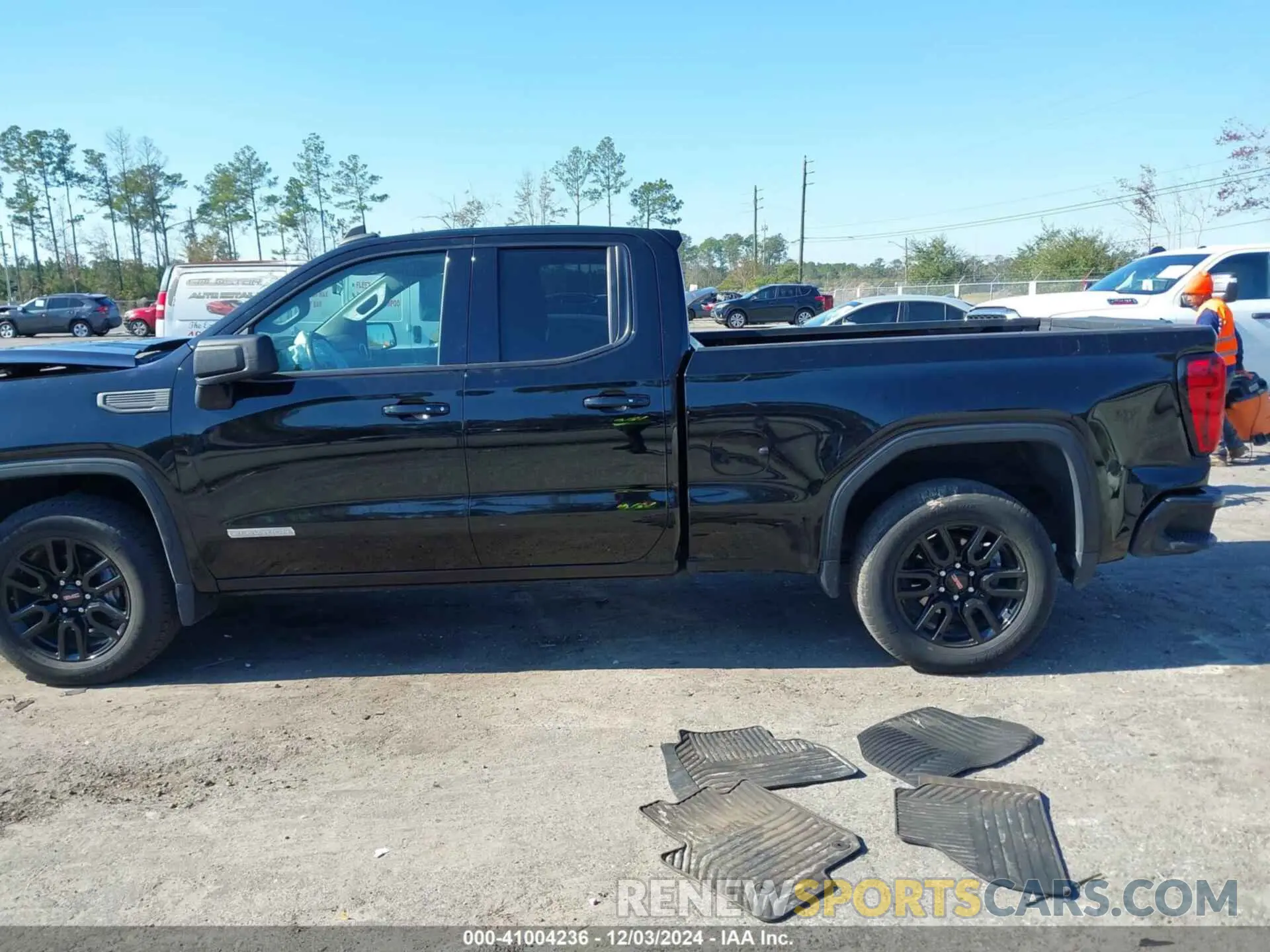 14 Photograph of a damaged car 1GTR8CEK5NZ227330 GMC SIERRA 1500 LIMITED 2022