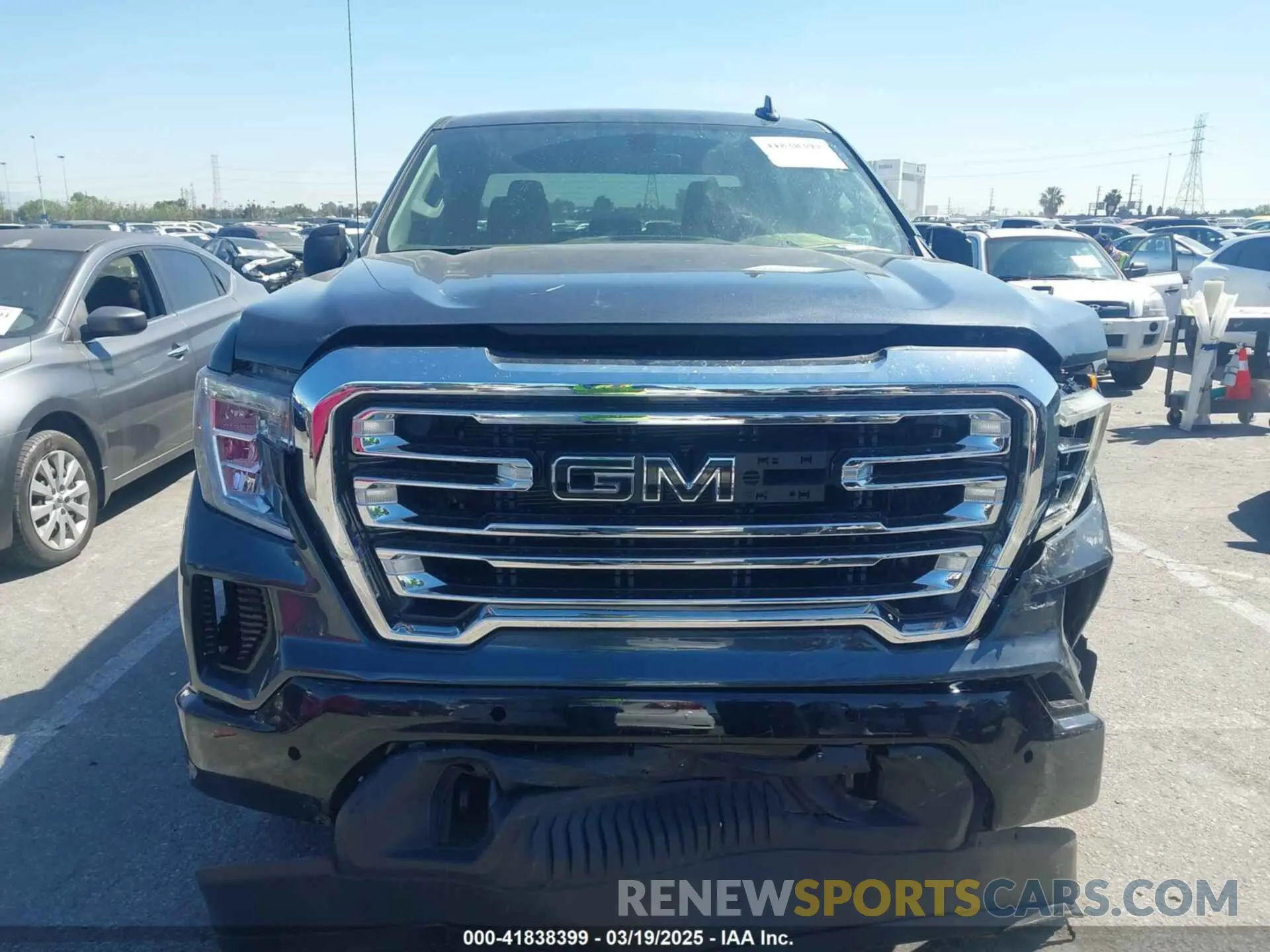 12 Photograph of a damaged car 1GTU9CED8NZ180495 GMC SIERRA 1500 LIMITED 2022