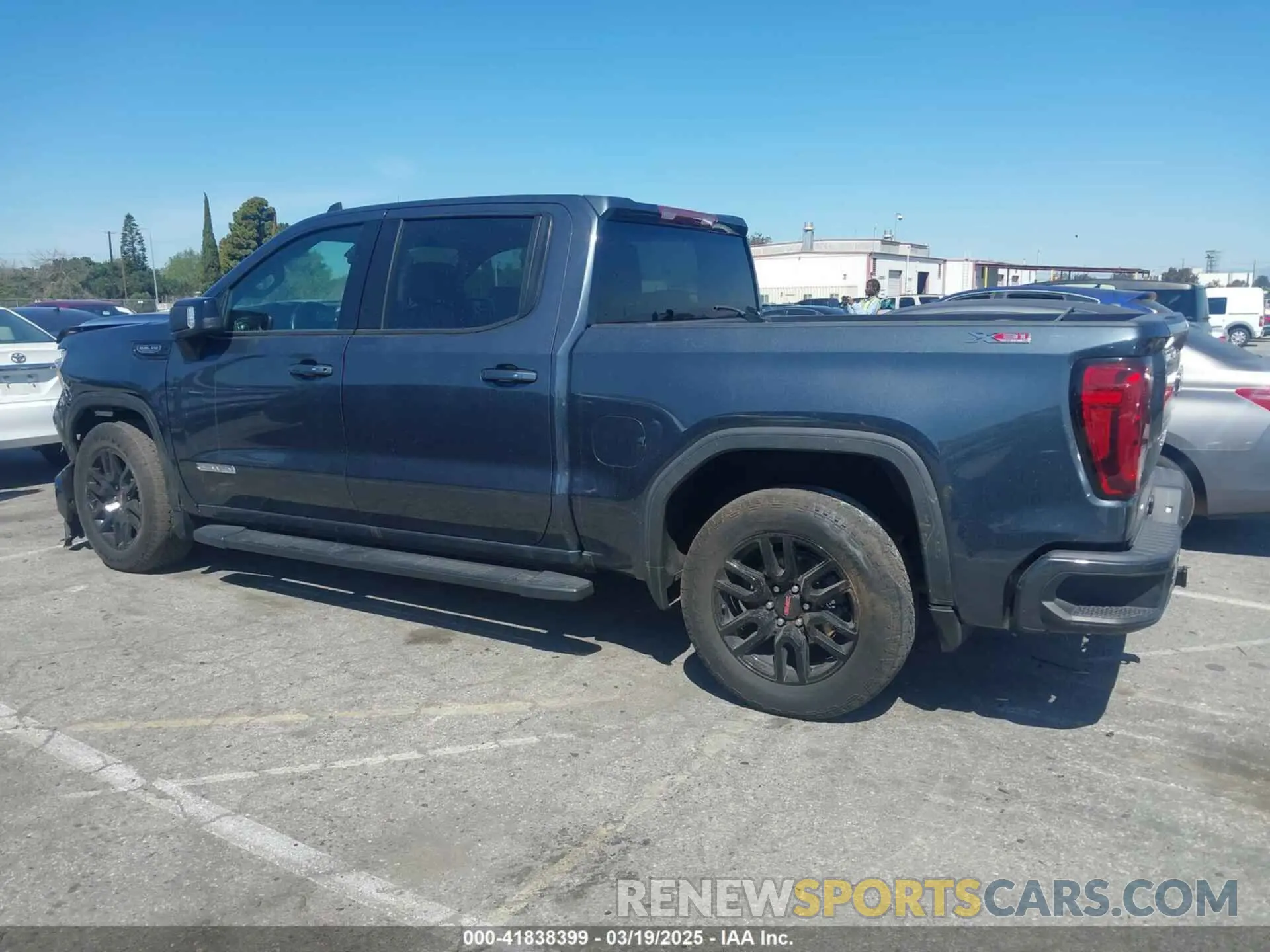 14 Photograph of a damaged car 1GTU9CED8NZ180495 GMC SIERRA 1500 LIMITED 2022