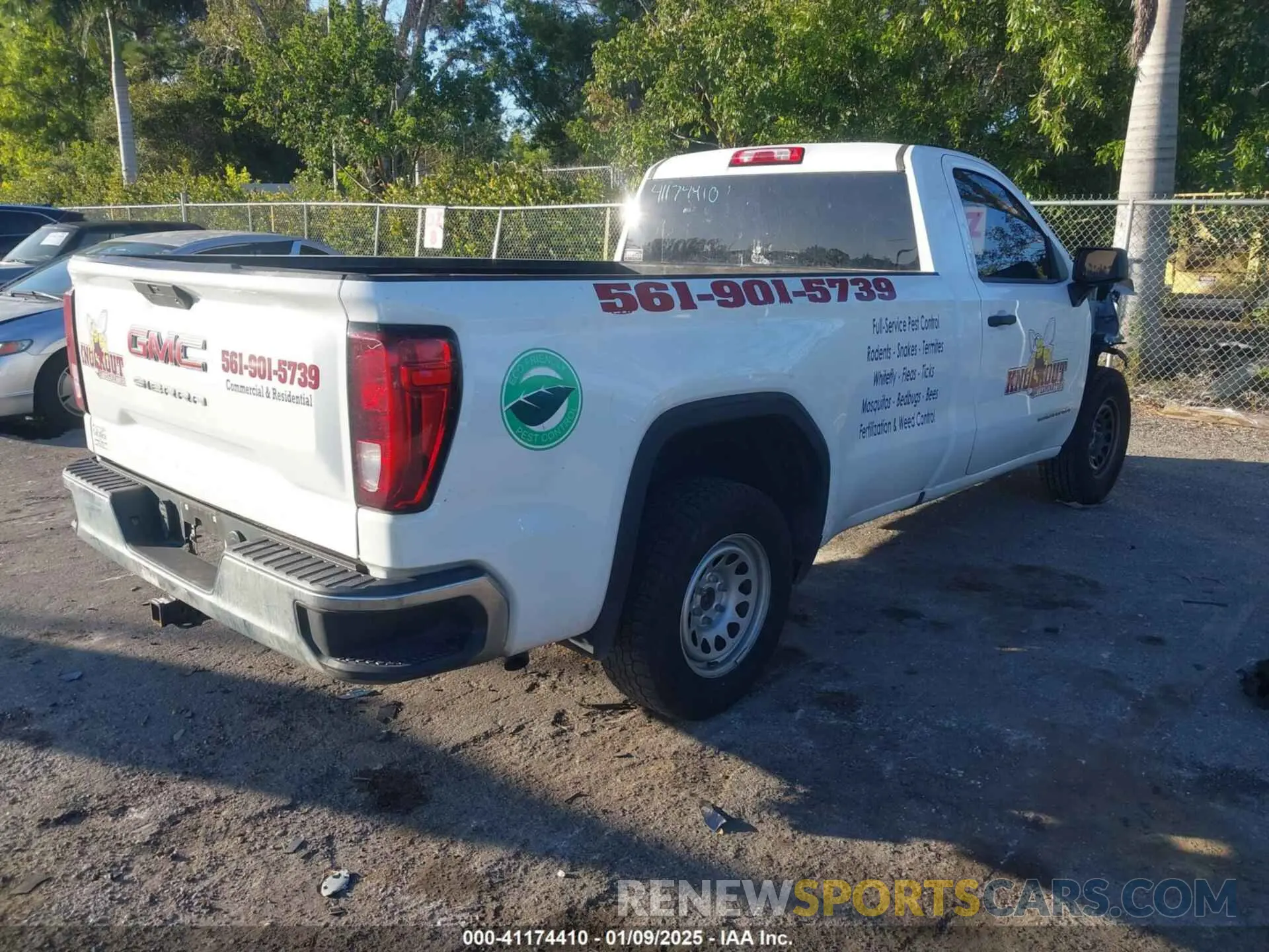 4 Photograph of a damaged car 3GTN8AED9NG169100 GMC SIERRA 1500 LIMITED 2022