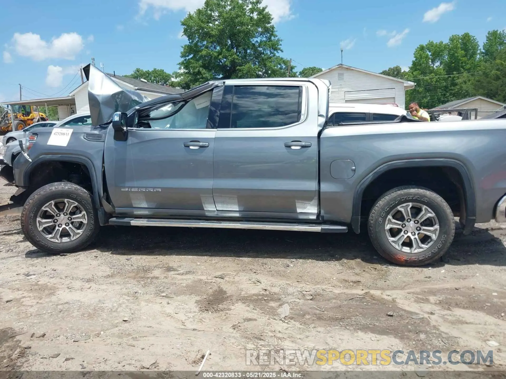 13 Photograph of a damaged car 3GTP8BEK7NG121544 GMC SIERRA 1500 LIMITED 2022