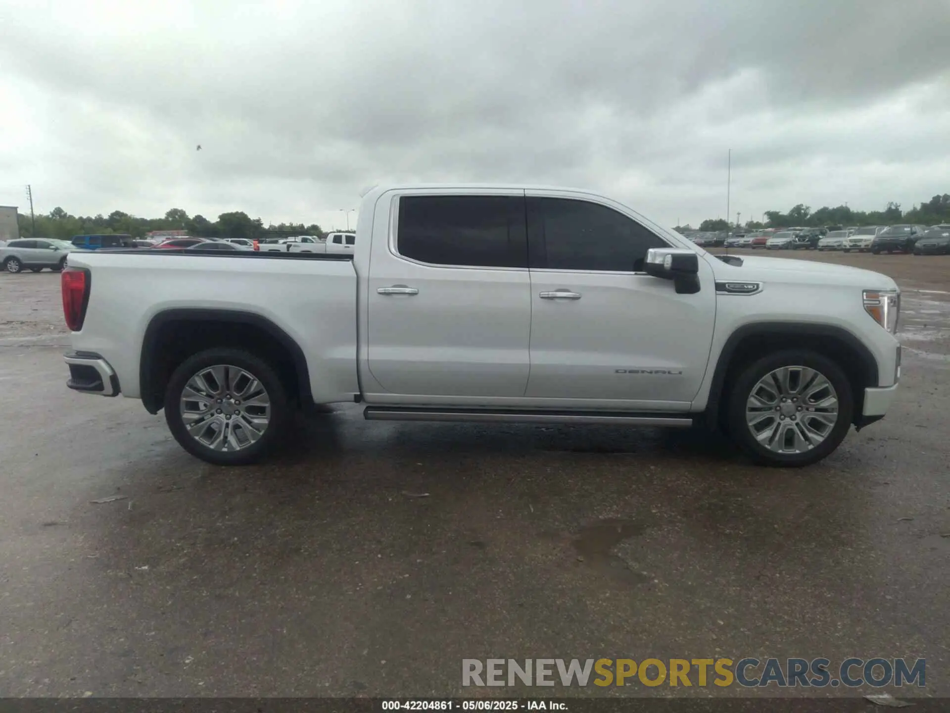 13 Photograph of a damaged car 3GTP8FED5NG185252 GMC SIERRA 1500 LIMITED 2022