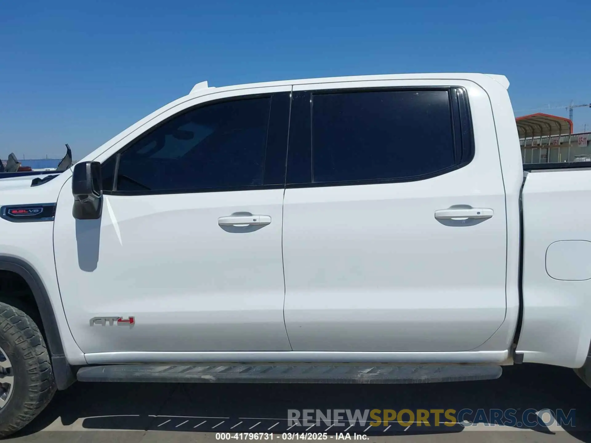 14 Photograph of a damaged car 3GTP9EEL7NG118666 GMC SIERRA 1500 LIMITED 2022