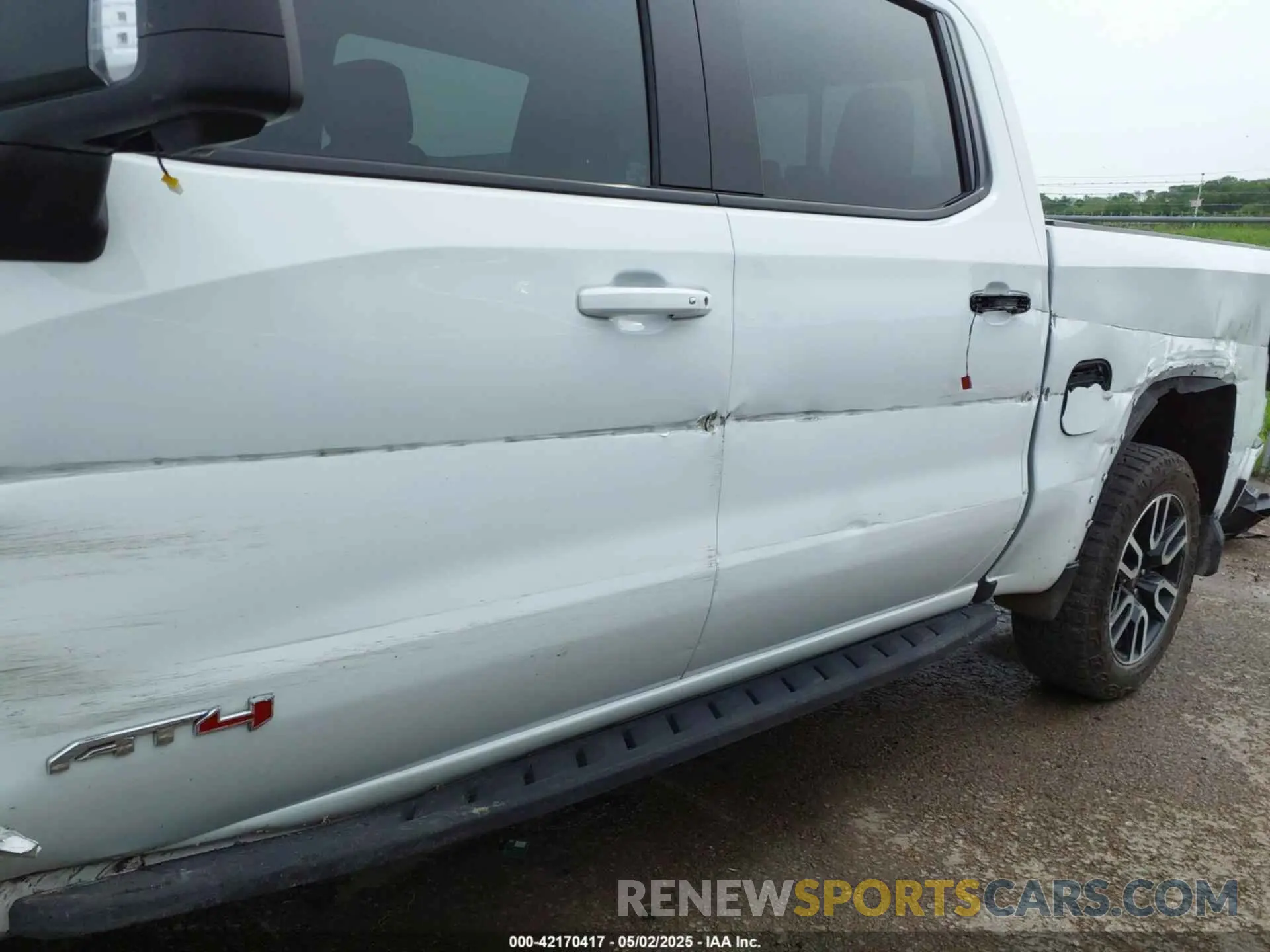 19 Photograph of a damaged car 3GTP9EEL8NG124797 GMC SIERRA 1500 LIMITED 2022