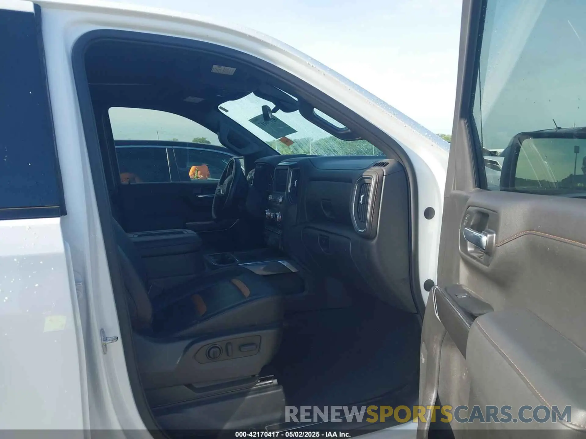 5 Photograph of a damaged car 3GTP9EEL8NG124797 GMC SIERRA 1500 LIMITED 2022