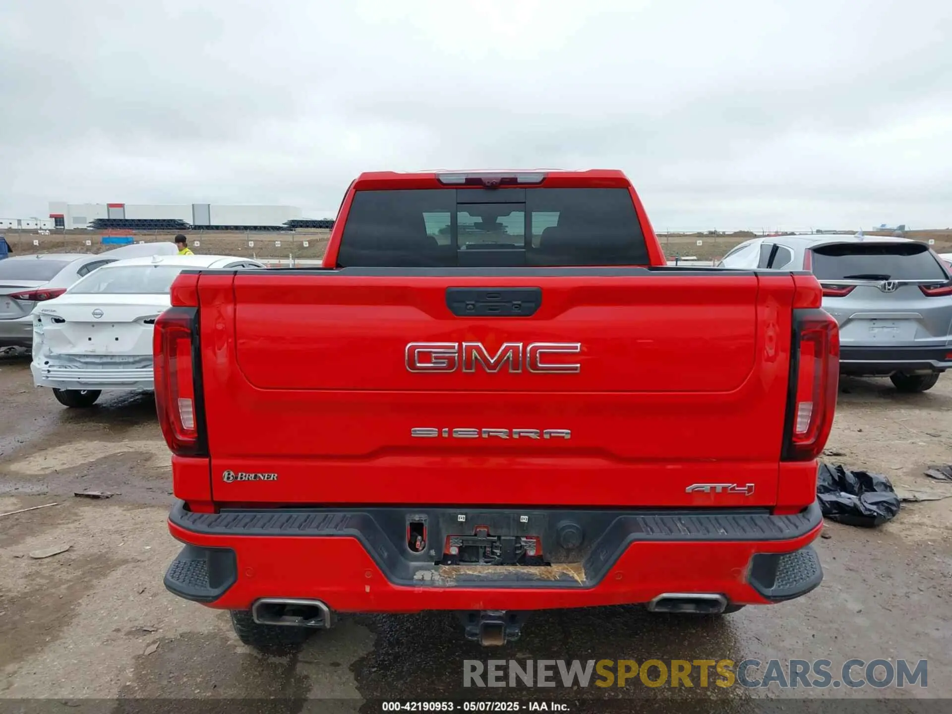 16 Photograph of a damaged car 3GTP9EEL9NG123934 GMC SIERRA 1500 LIMITED 2022