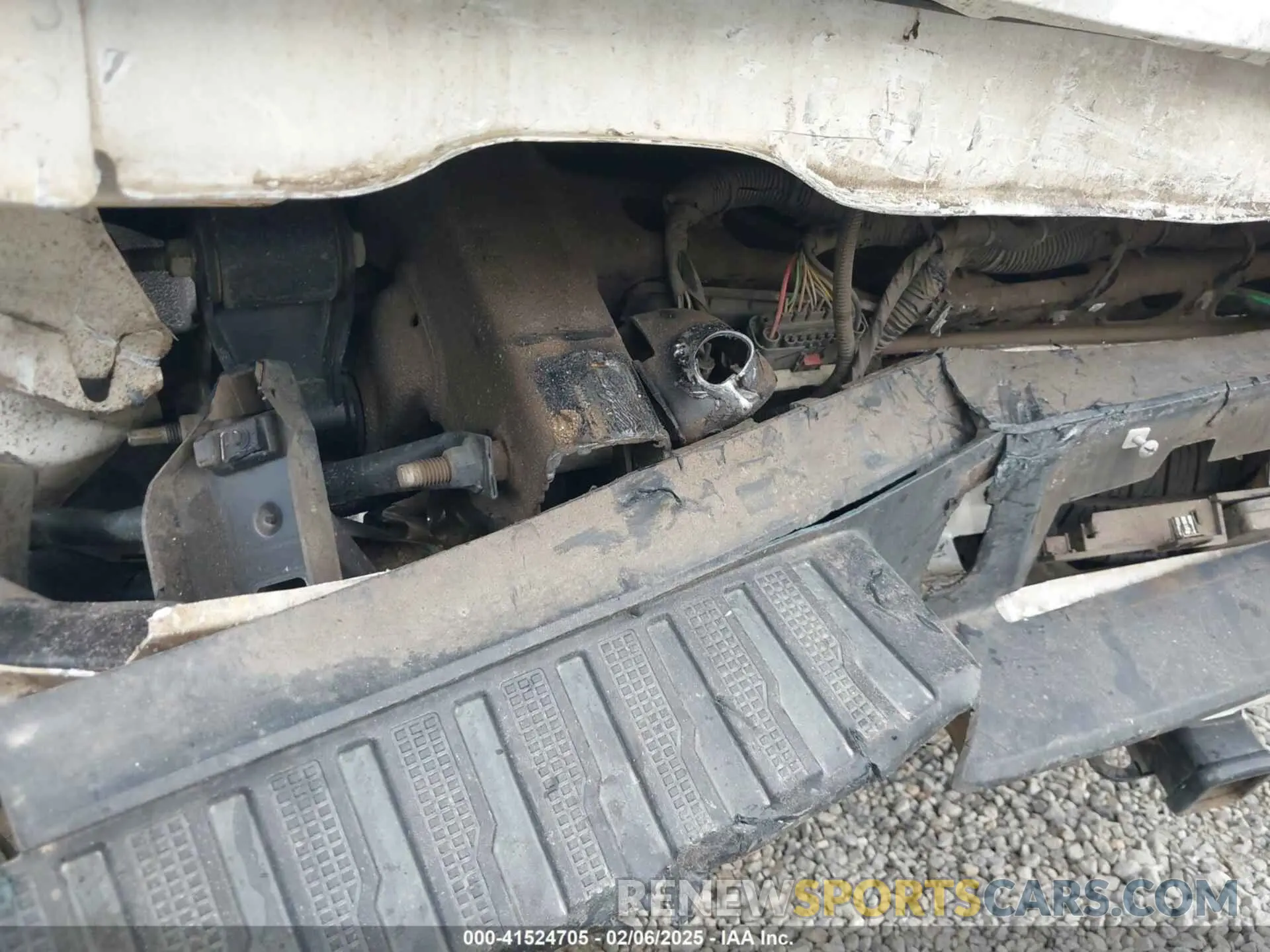 17 Photograph of a damaged car 3GTP9EELXNG117009 GMC SIERRA 1500 LIMITED 2022