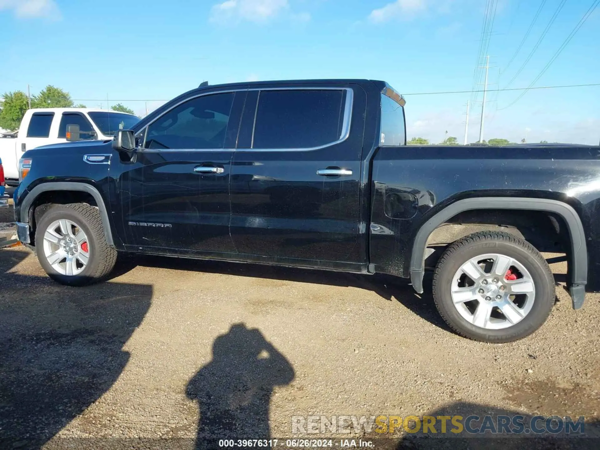 14 Photograph of a damaged car 3GTU9DED2NG103532 GMC SIERRA 1500 LIMITED 2022