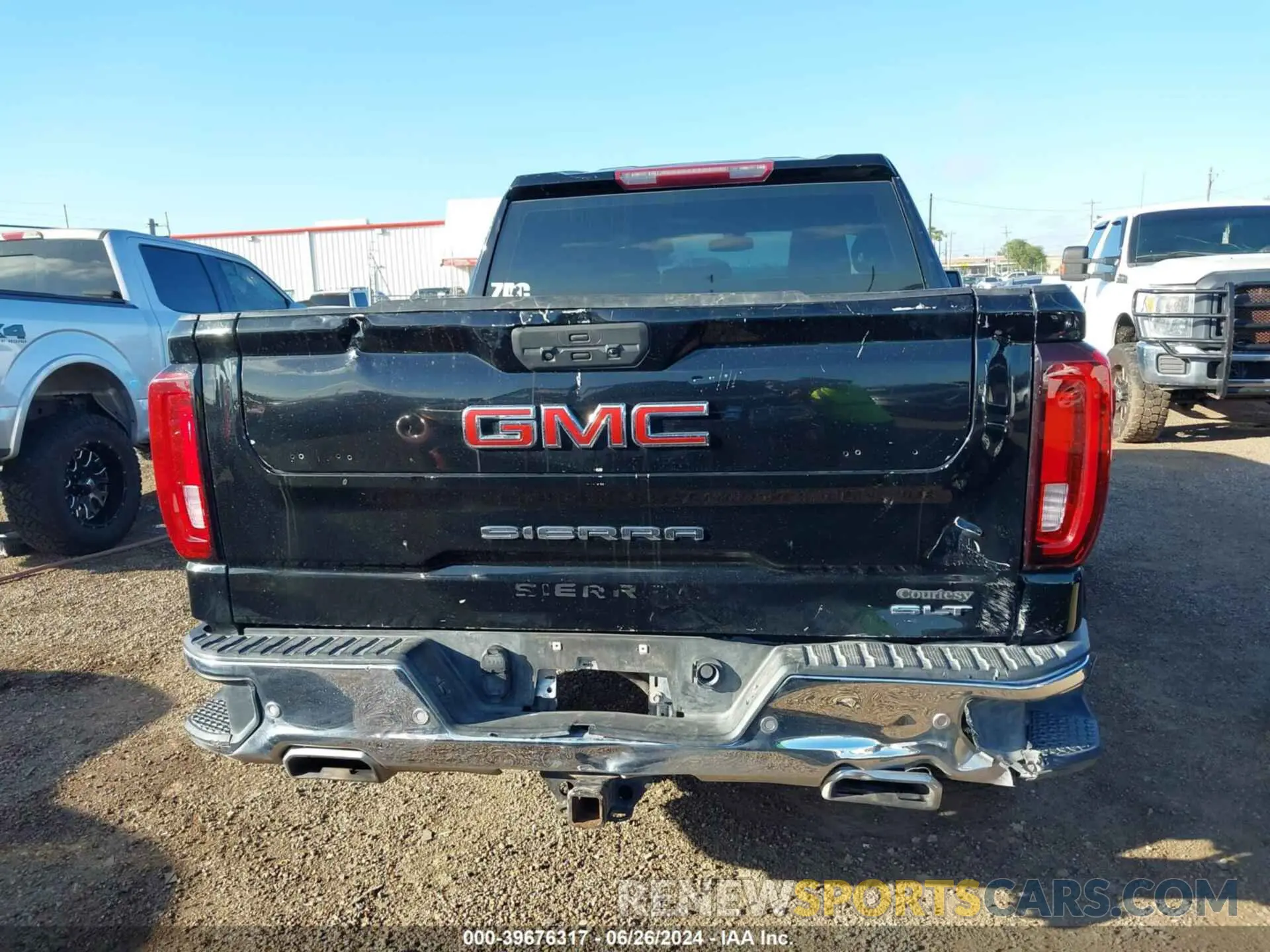 16 Photograph of a damaged car 3GTU9DED2NG103532 GMC SIERRA 1500 LIMITED 2022