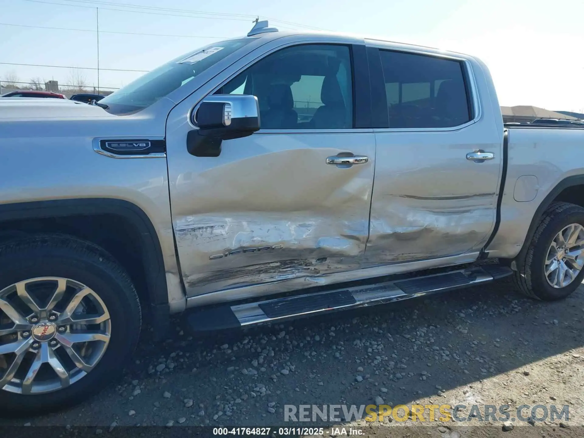 17 Photograph of a damaged car 3GTU9DED2NG187903 GMC SIERRA 1500 LIMITED 2022