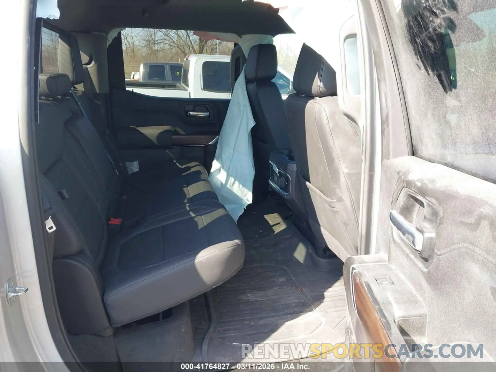 8 Photograph of a damaged car 3GTU9DED2NG187903 GMC SIERRA 1500 LIMITED 2022