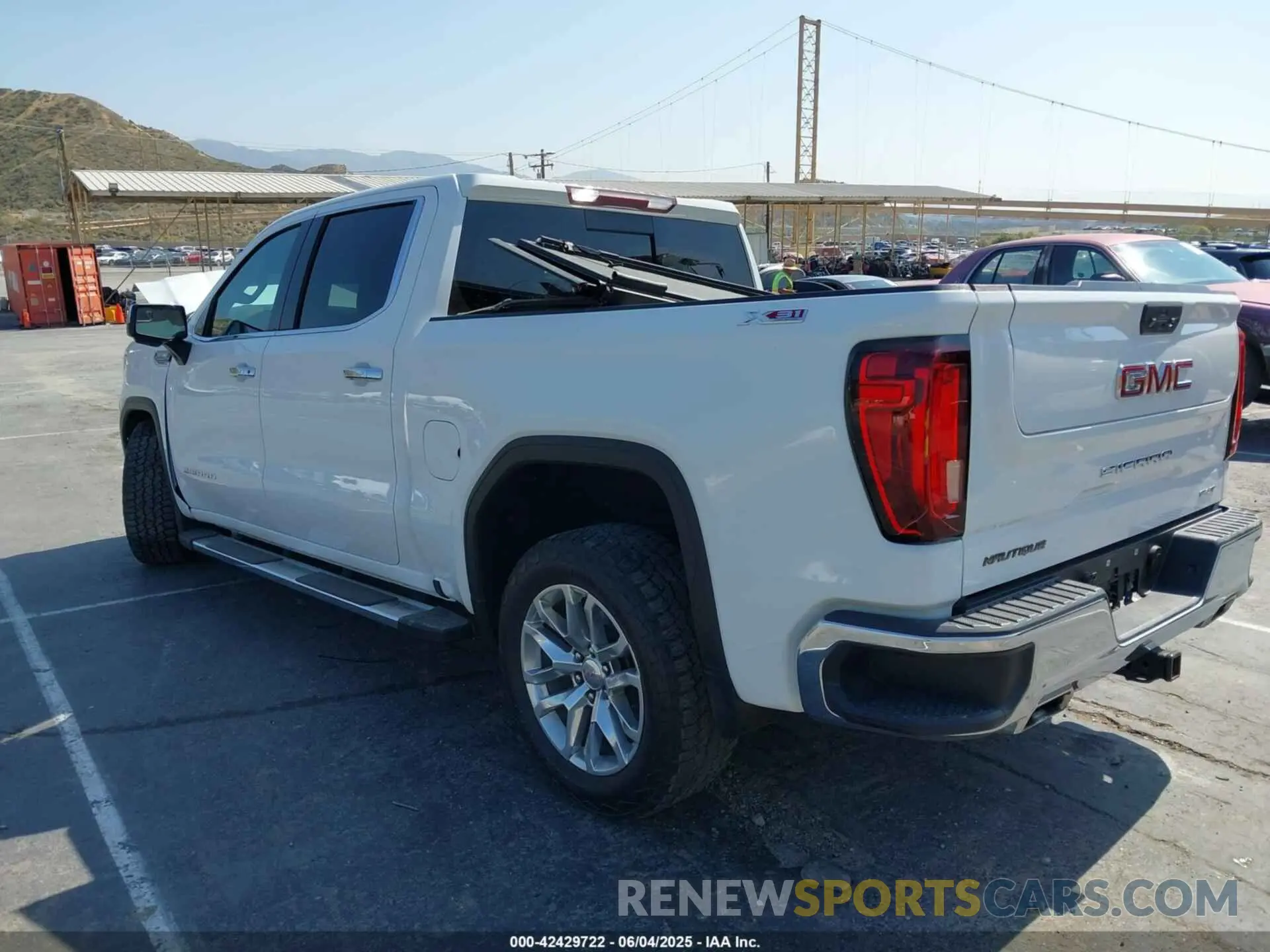 3 Photograph of a damaged car 3GTU9DED3NG156904 GMC SIERRA 1500 LIMITED 2022