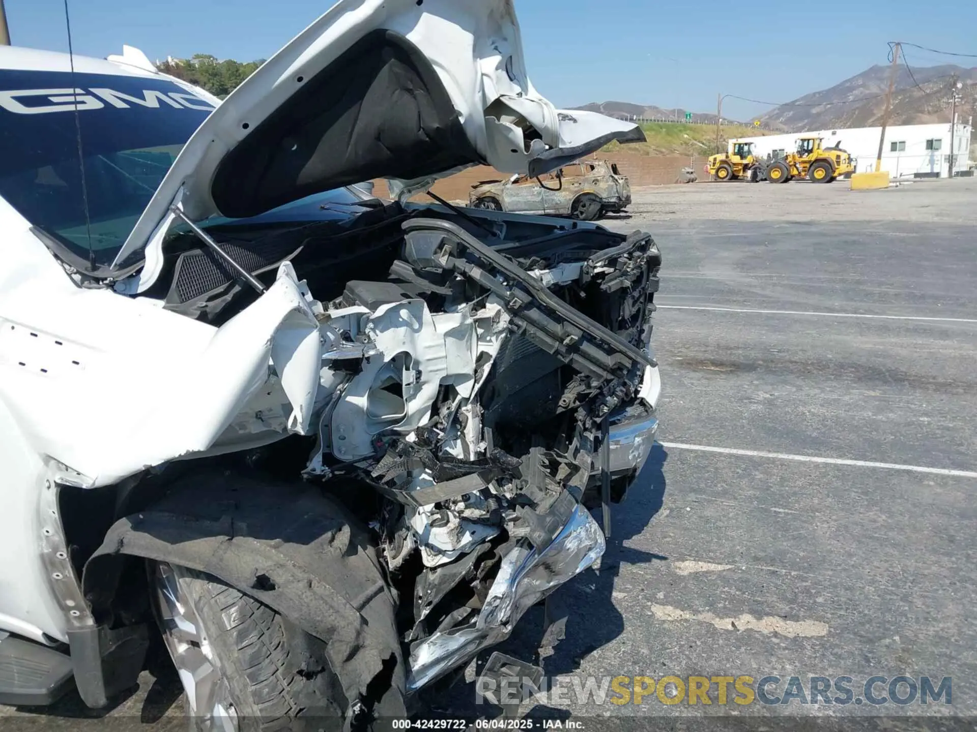 6 Photograph of a damaged car 3GTU9DED3NG156904 GMC SIERRA 1500 LIMITED 2022