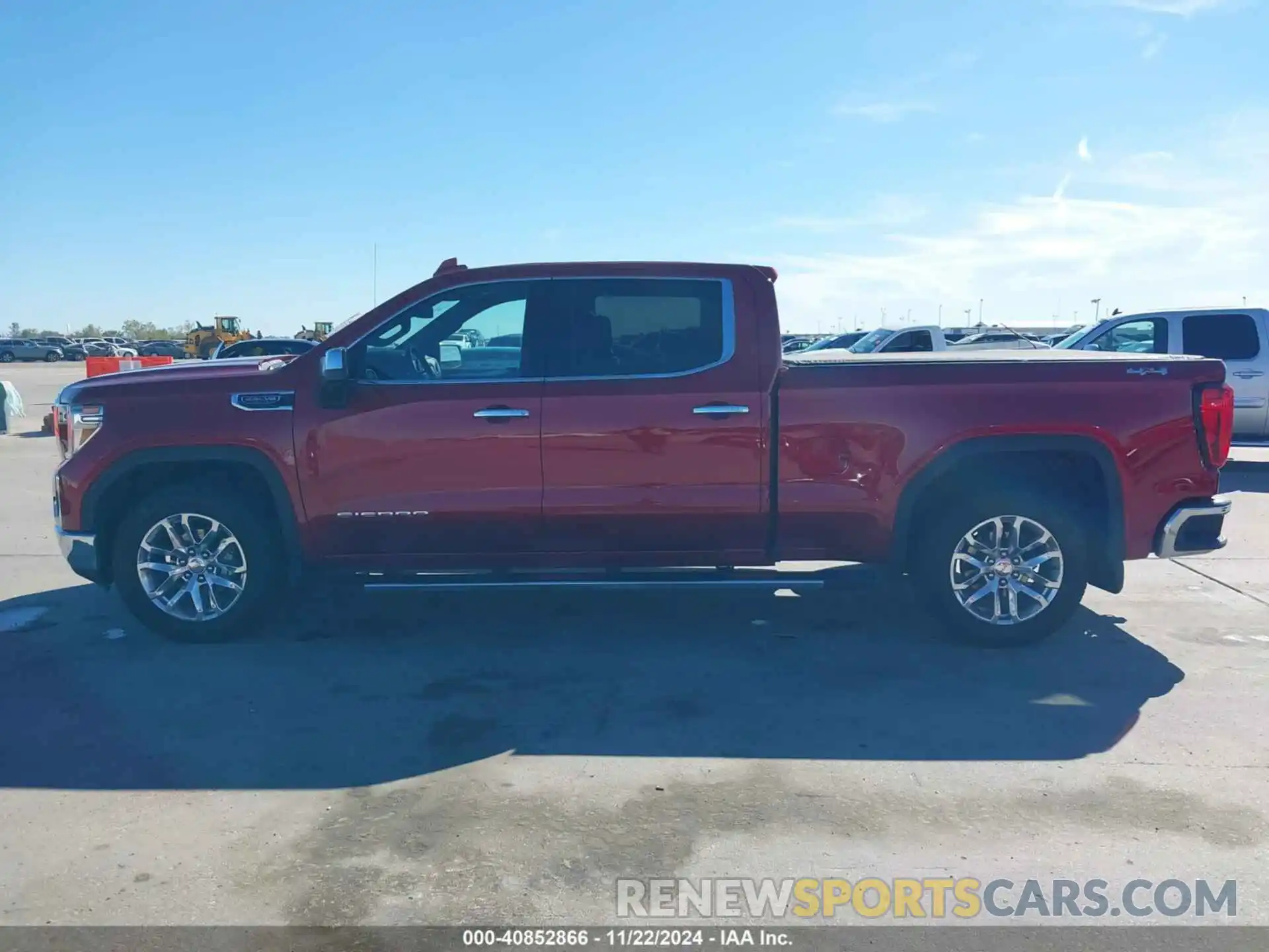 13 Photograph of a damaged car 3GTU9DEL2NG187827 GMC SIERRA 1500 LIMITED 2022