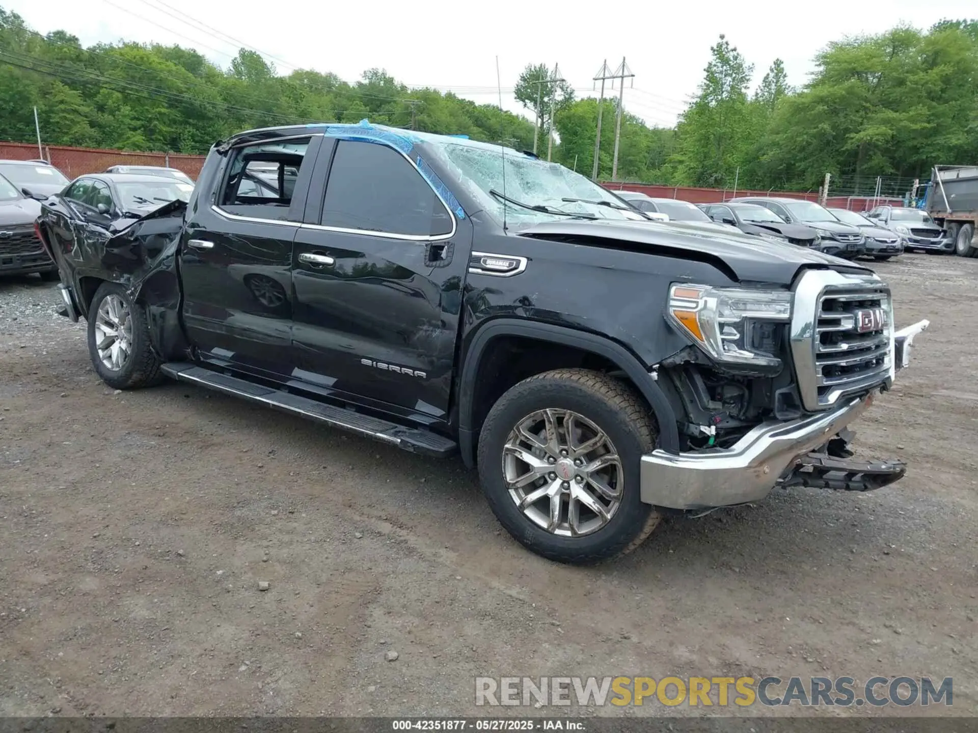 1 Photograph of a damaged car 3GTU9DET9NG211816 GMC SIERRA 1500 LIMITED 2022