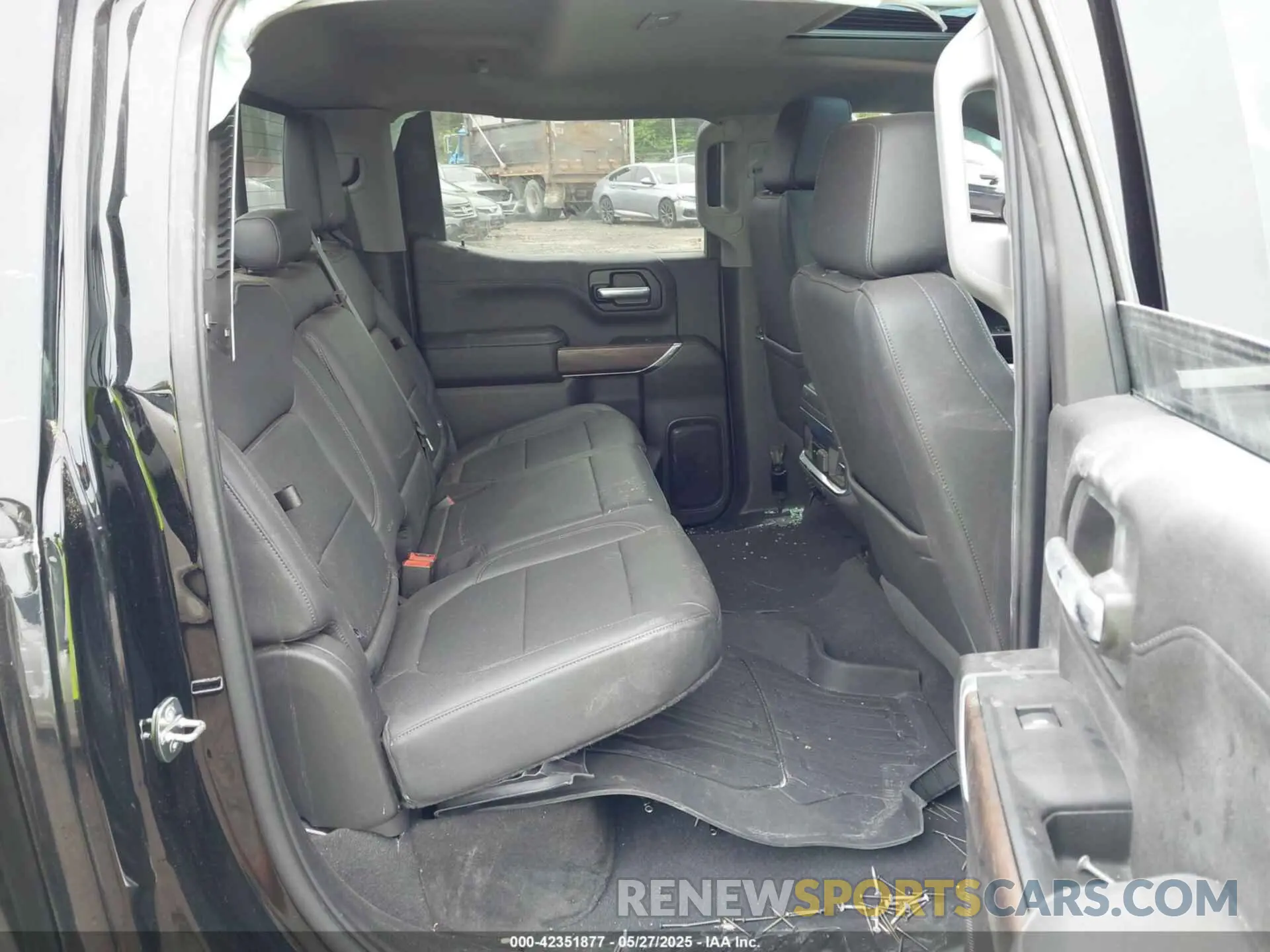 8 Photograph of a damaged car 3GTU9DET9NG211816 GMC SIERRA 1500 LIMITED 2022