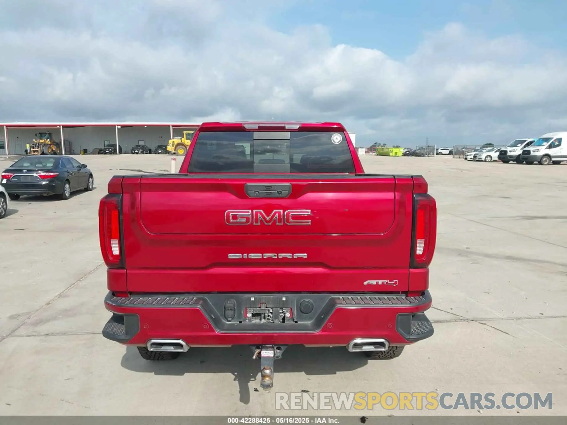 16 Photograph of a damaged car 3GTU9EET7NG209424 GMC SIERRA 1500 LIMITED 2022