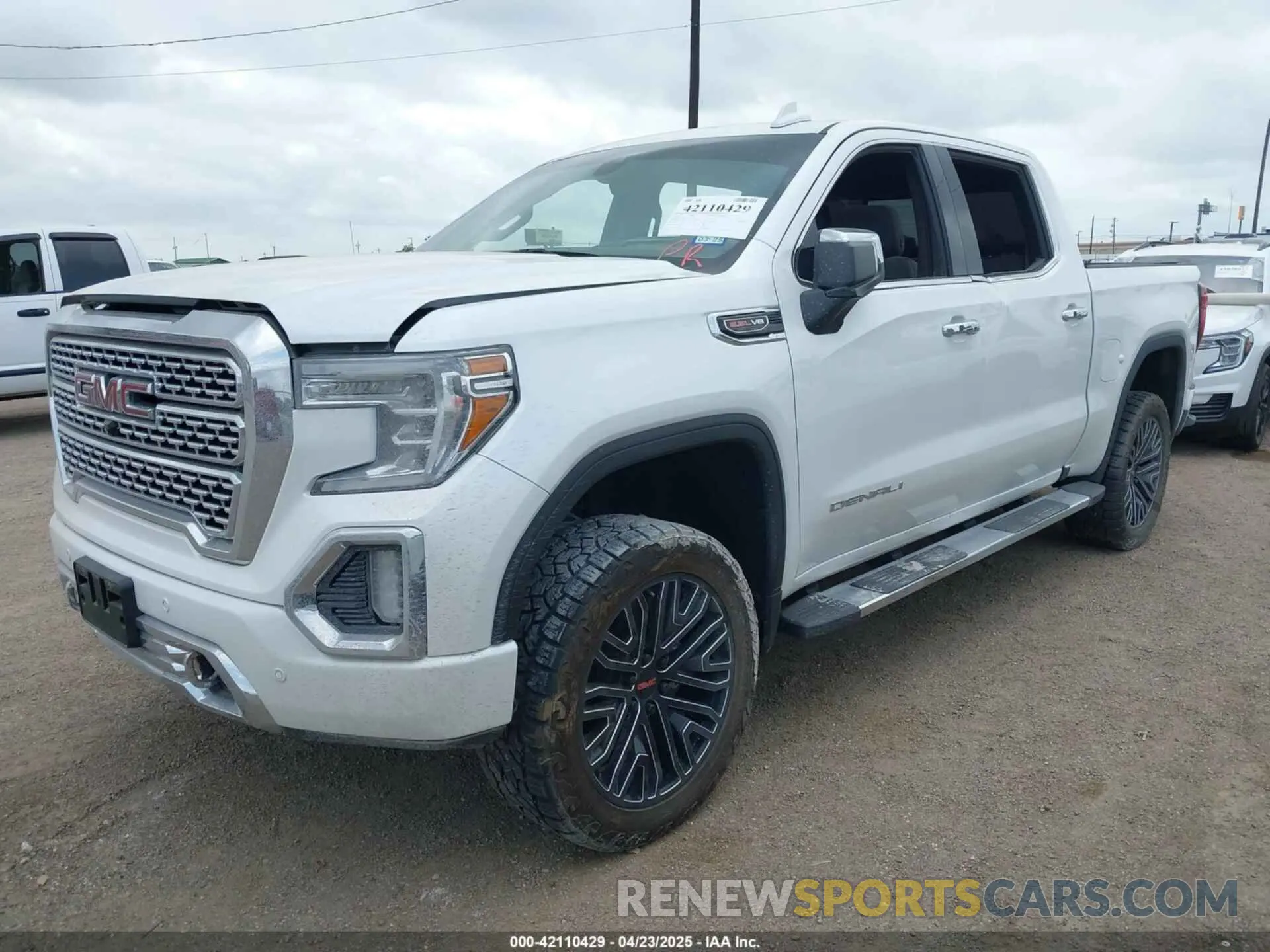 2 Photograph of a damaged car 3GTU9FEL6NG133233 GMC SIERRA 1500 LIMITED 2022