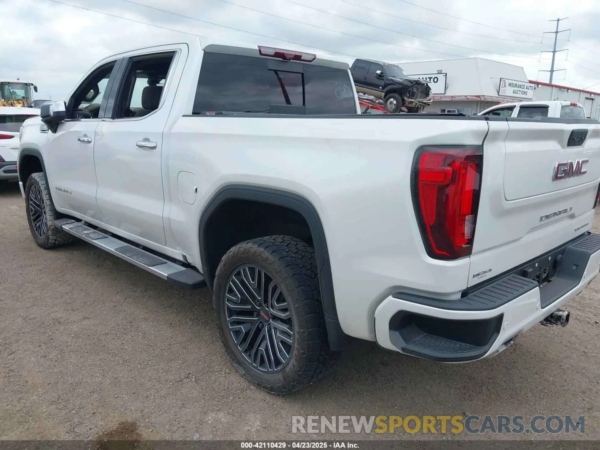 3 Photograph of a damaged car 3GTU9FEL6NG133233 GMC SIERRA 1500 LIMITED 2022