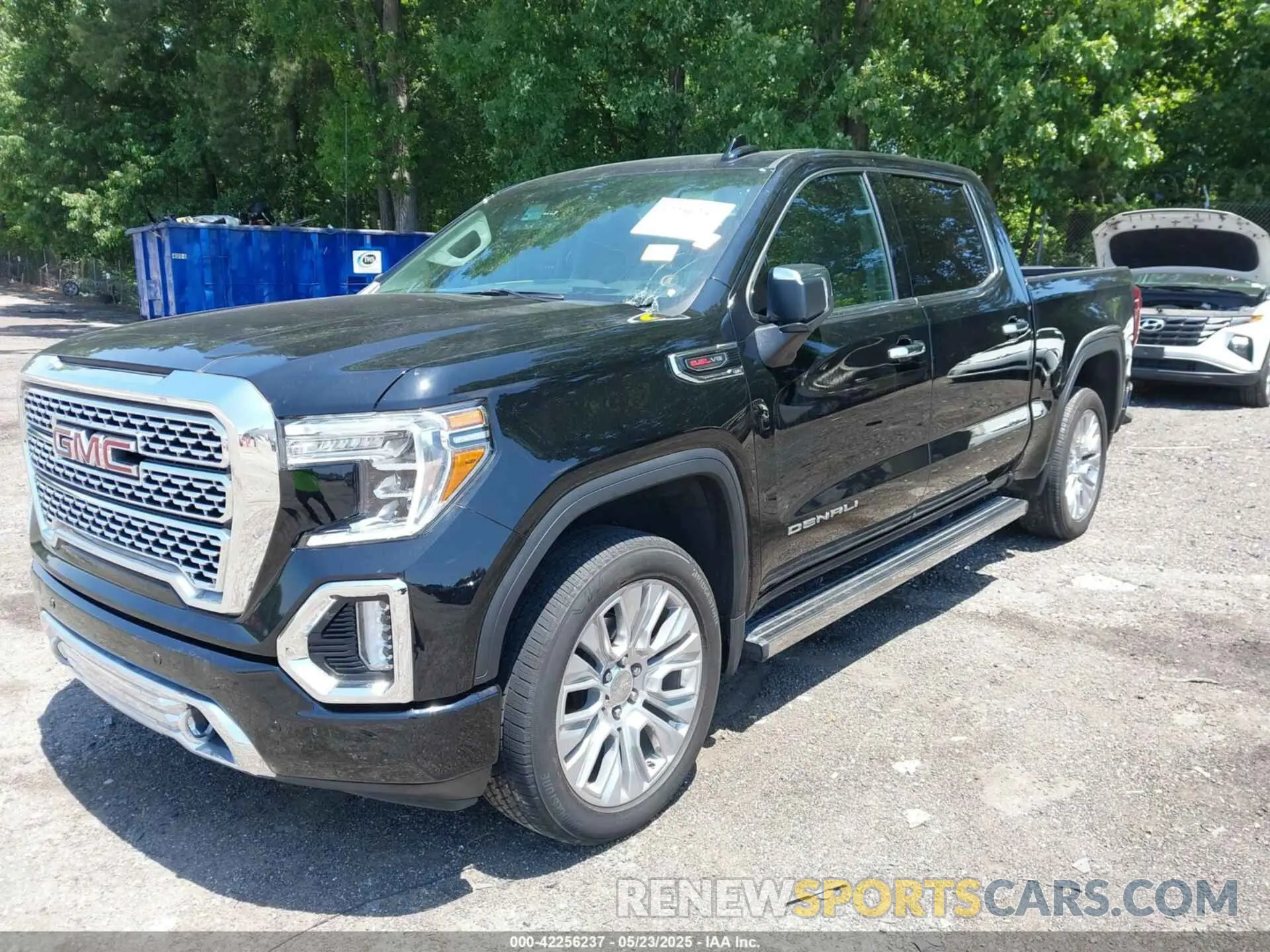 2 Photograph of a damaged car 3GTU9FEL6NG182447 GMC SIERRA 1500 LIMITED 2022