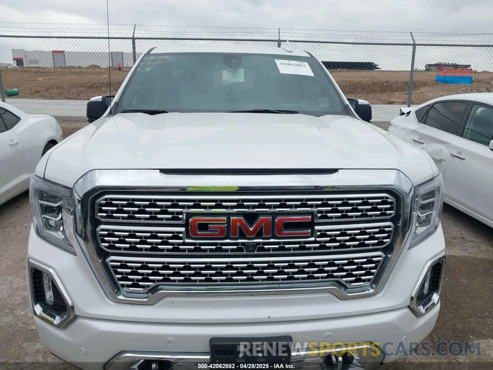 12 Photograph of a damaged car 3GTU9FELXNG127029 GMC SIERRA 1500 LIMITED 2022