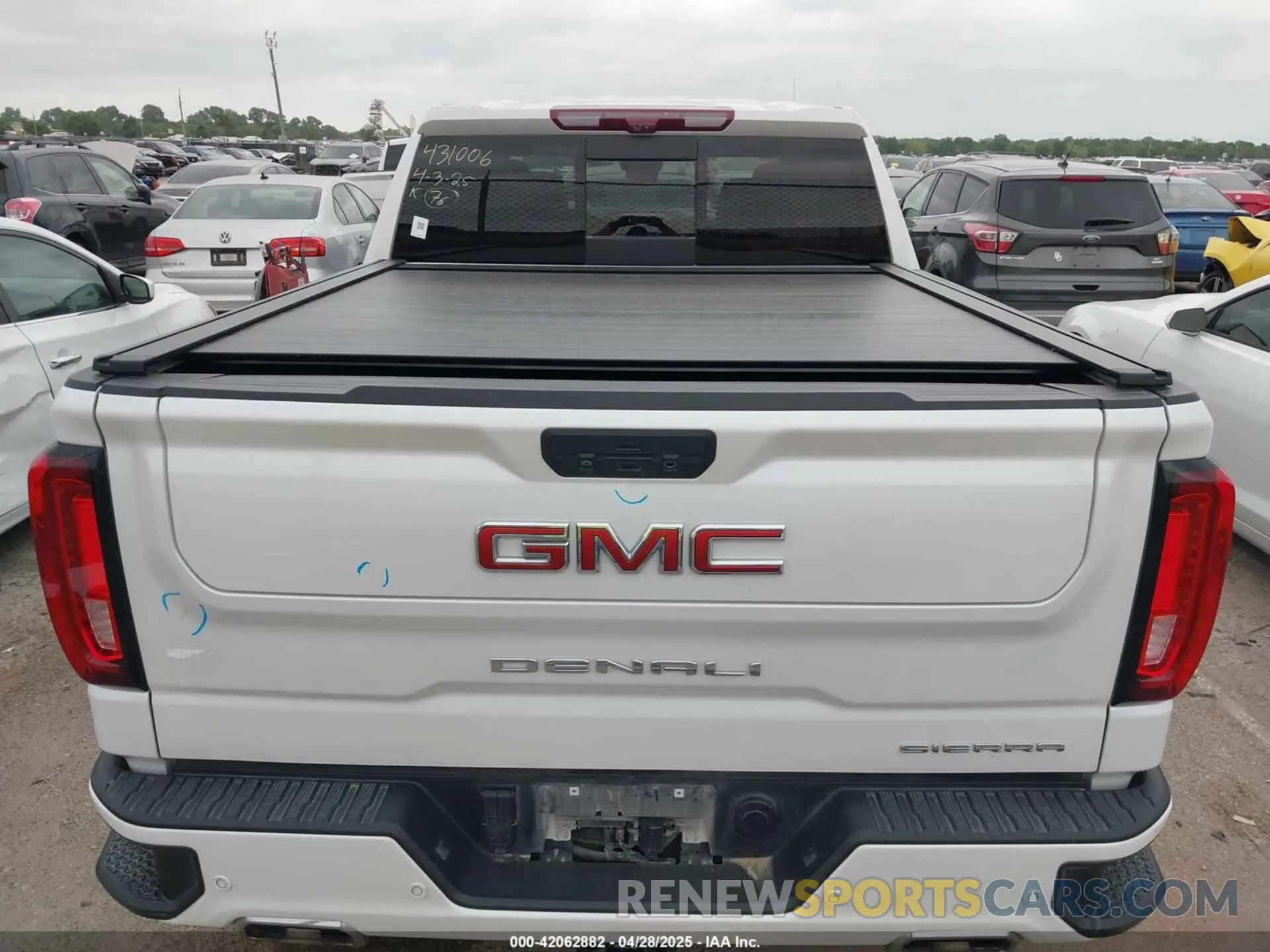 16 Photograph of a damaged car 3GTU9FELXNG127029 GMC SIERRA 1500 LIMITED 2022