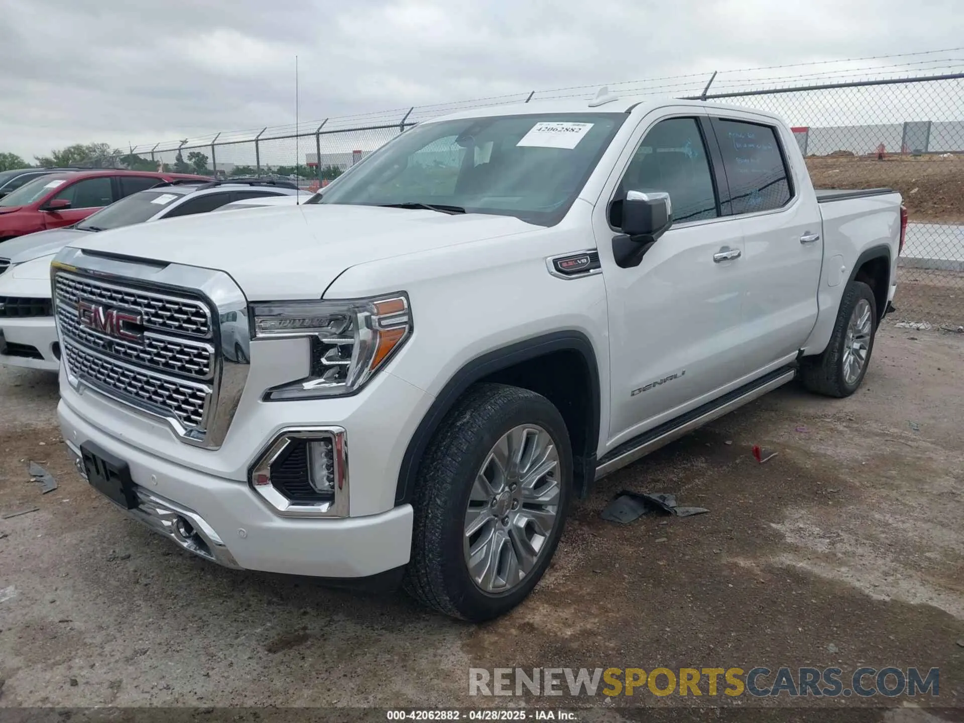 2 Photograph of a damaged car 3GTU9FELXNG127029 GMC SIERRA 1500 LIMITED 2022