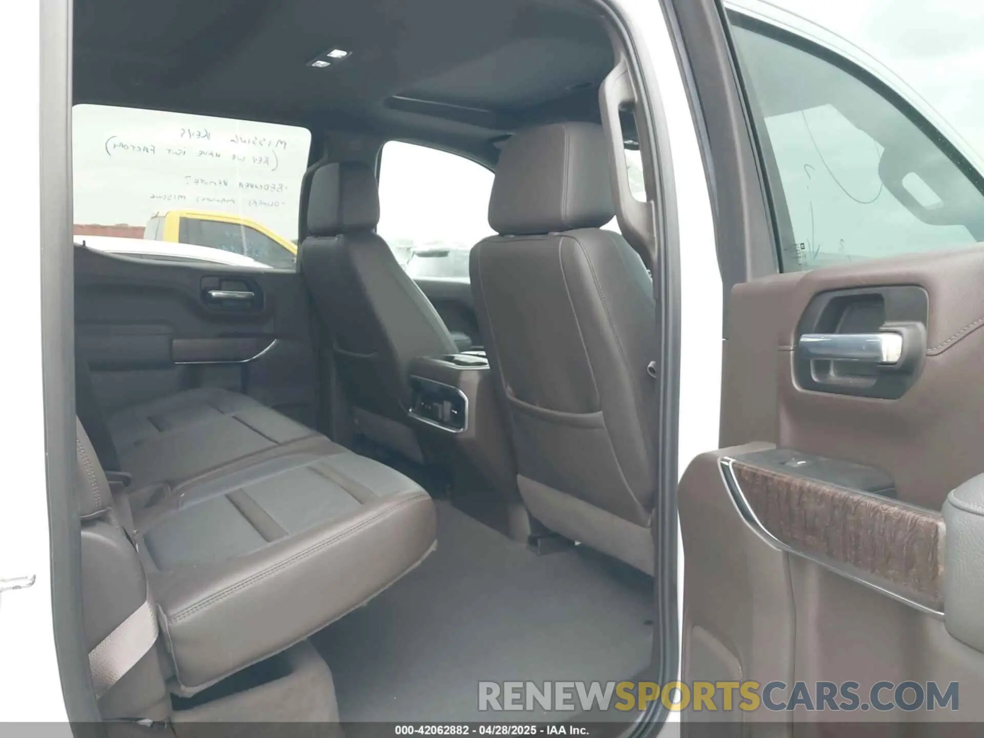 8 Photograph of a damaged car 3GTU9FELXNG127029 GMC SIERRA 1500 LIMITED 2022