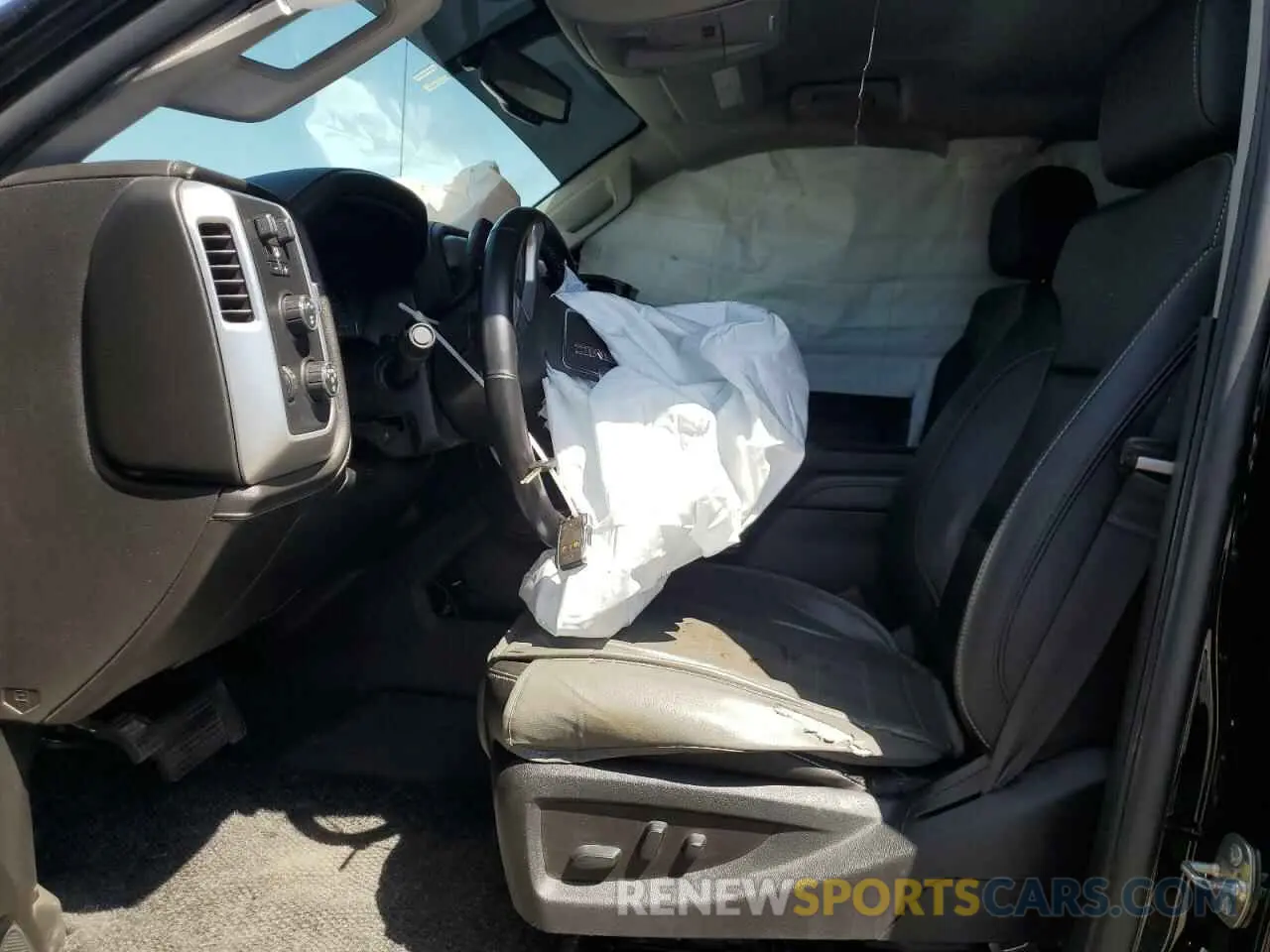 7 Photograph of a damaged car 1GT12REG9KF262852 GMC SIERRA 2019