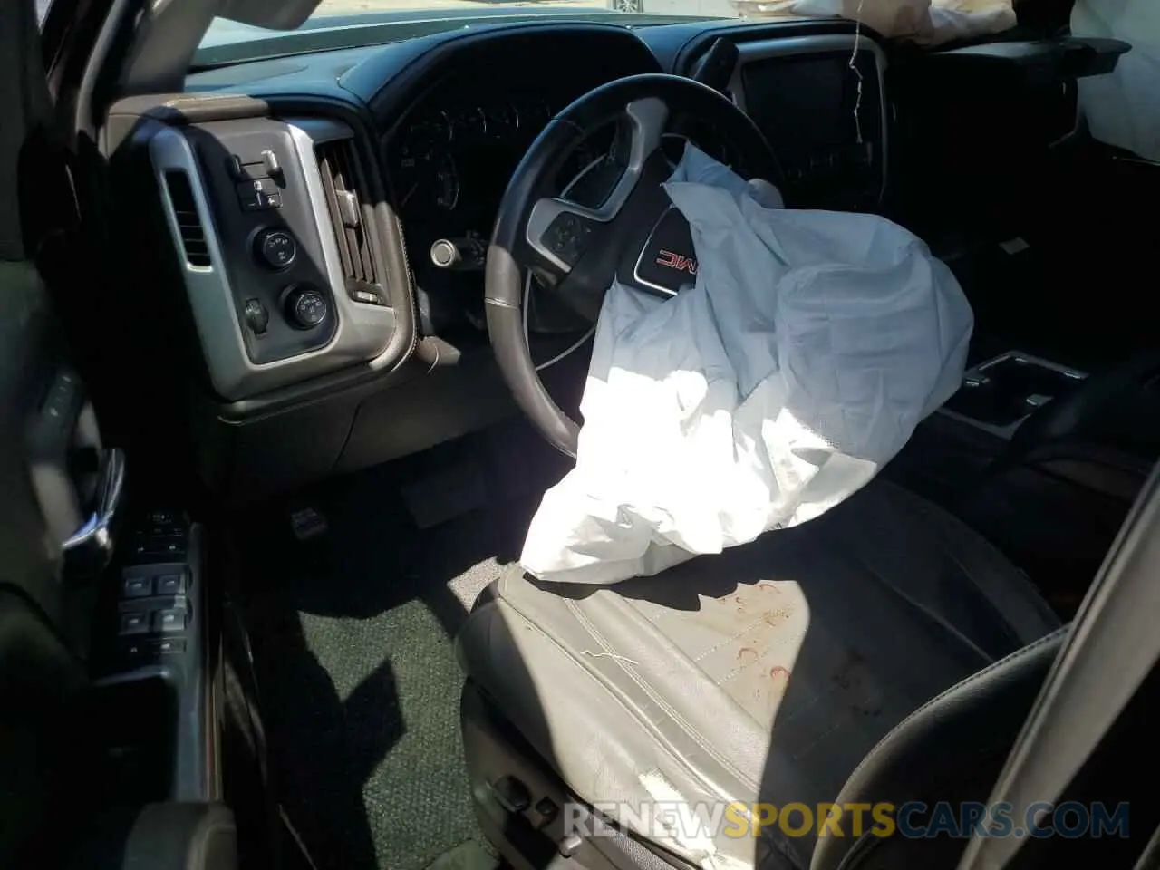 8 Photograph of a damaged car 1GT12REG9KF262852 GMC SIERRA 2019