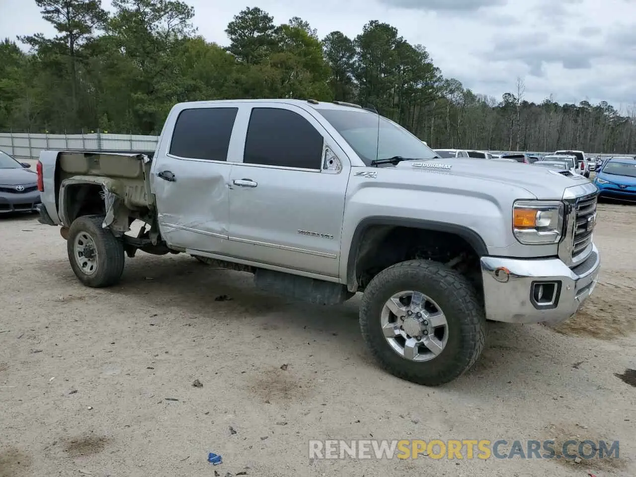 4 Photograph of a damaged car 1GT12REY3KF236787 GMC SIERRA 2019