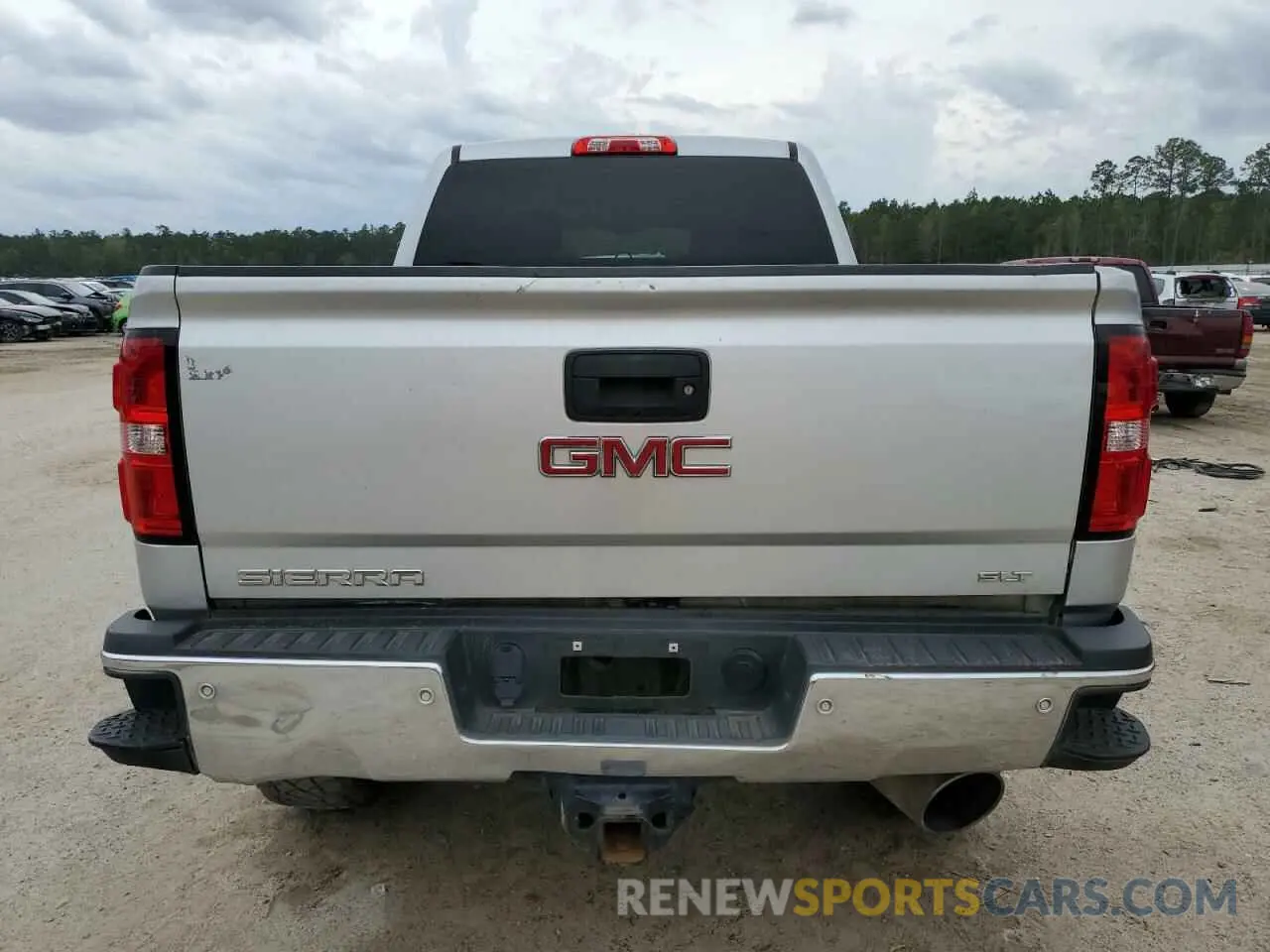 6 Photograph of a damaged car 1GT12REY3KF236787 GMC SIERRA 2019