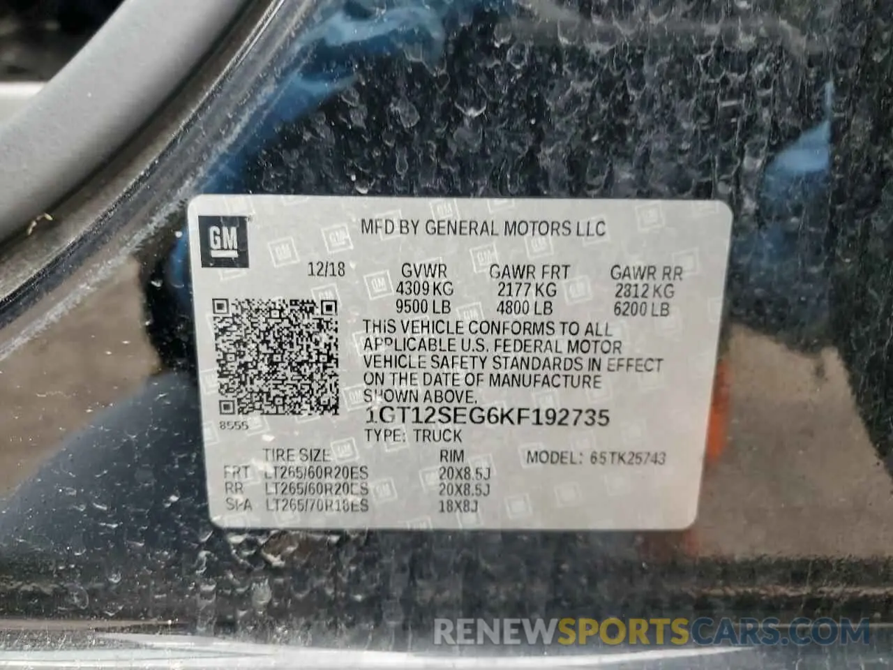 12 Photograph of a damaged car 1GT12SEG6KF192735 GMC SIERRA 2019