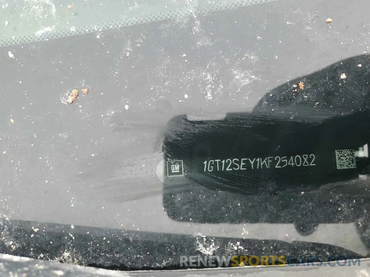 12 Photograph of a damaged car 1GT12SEY1KF254082 GMC SIERRA 2019